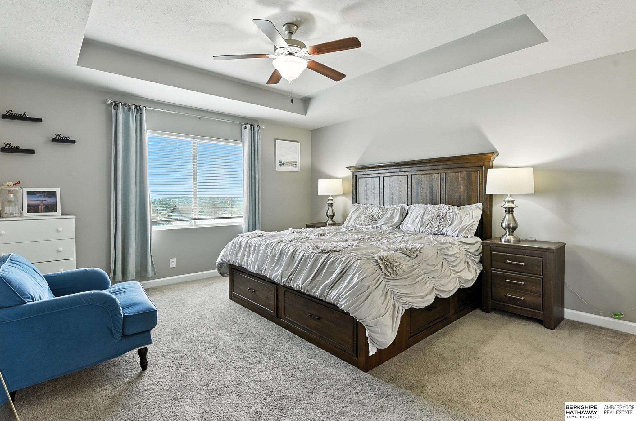 Omaha, Nebraska 68116, United States, 4 Bedrooms Bedrooms, ,2 BathroomsBathrooms,Residential,Active,190960