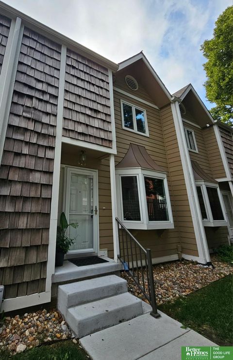 Photo of 524 S 36 Court, Omaha, NE 68105 (MLS # 22528652)