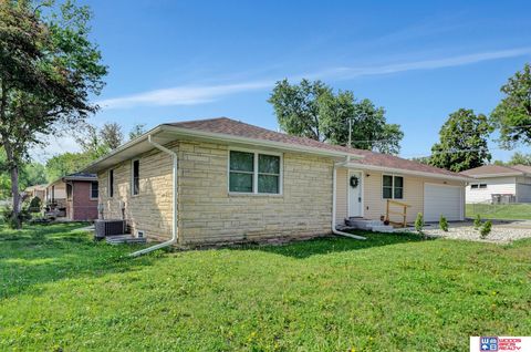 Photo of 1105 Surfside Drive, Lincoln, NE 68528 (MLS # 22611886)
