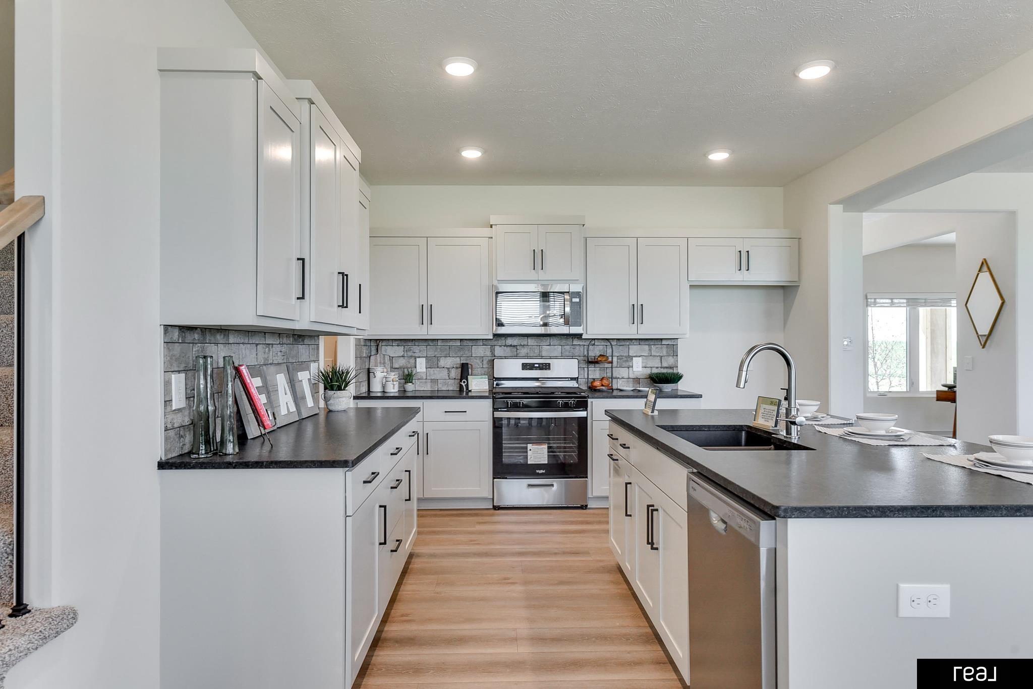 Omaha, Nebraska 68136, United States, 4 Bedrooms Bedrooms, ,3 BathroomsBathrooms,Residential,Active,204326