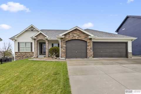 Photo of 8213 N 162 Street, Bennington, NE 68007 (MLS # 22609967)