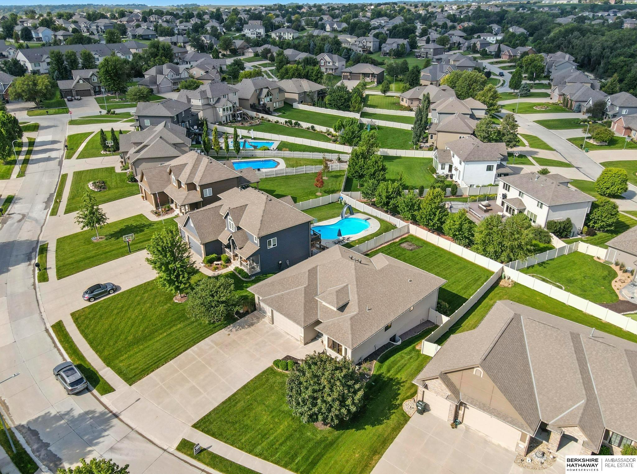 Gretna, Nebraska 68028, United States, 5 Bedrooms Bedrooms, ,3 BathroomsBathrooms,Residential,Active,195222