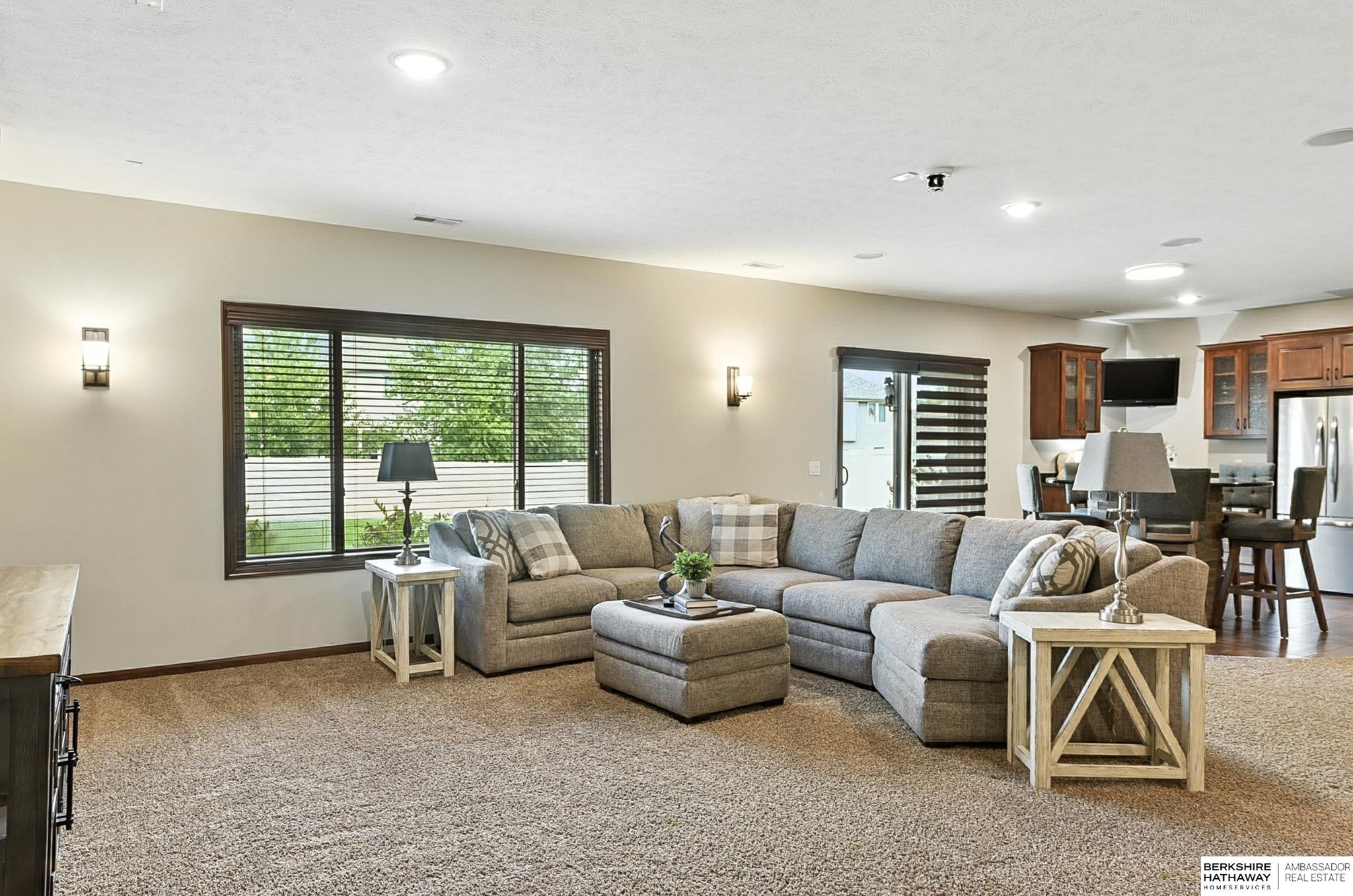 Gretna, Nebraska 68028, United States, 5 Bedrooms Bedrooms, ,3 BathroomsBathrooms,Residential,Active,195222