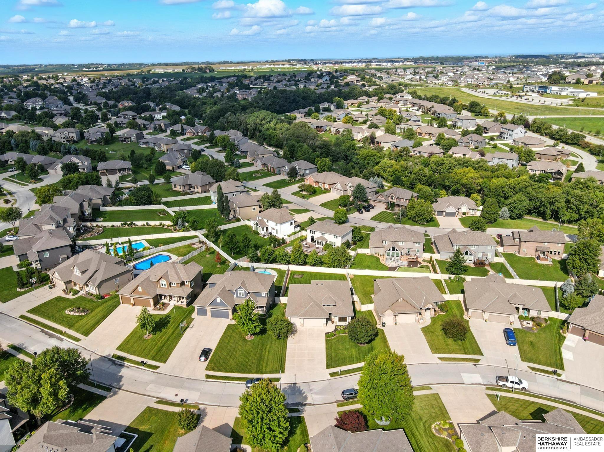 Gretna, Nebraska 68028, United States, 5 Bedrooms Bedrooms, ,3 BathroomsBathrooms,Residential,Active,195222