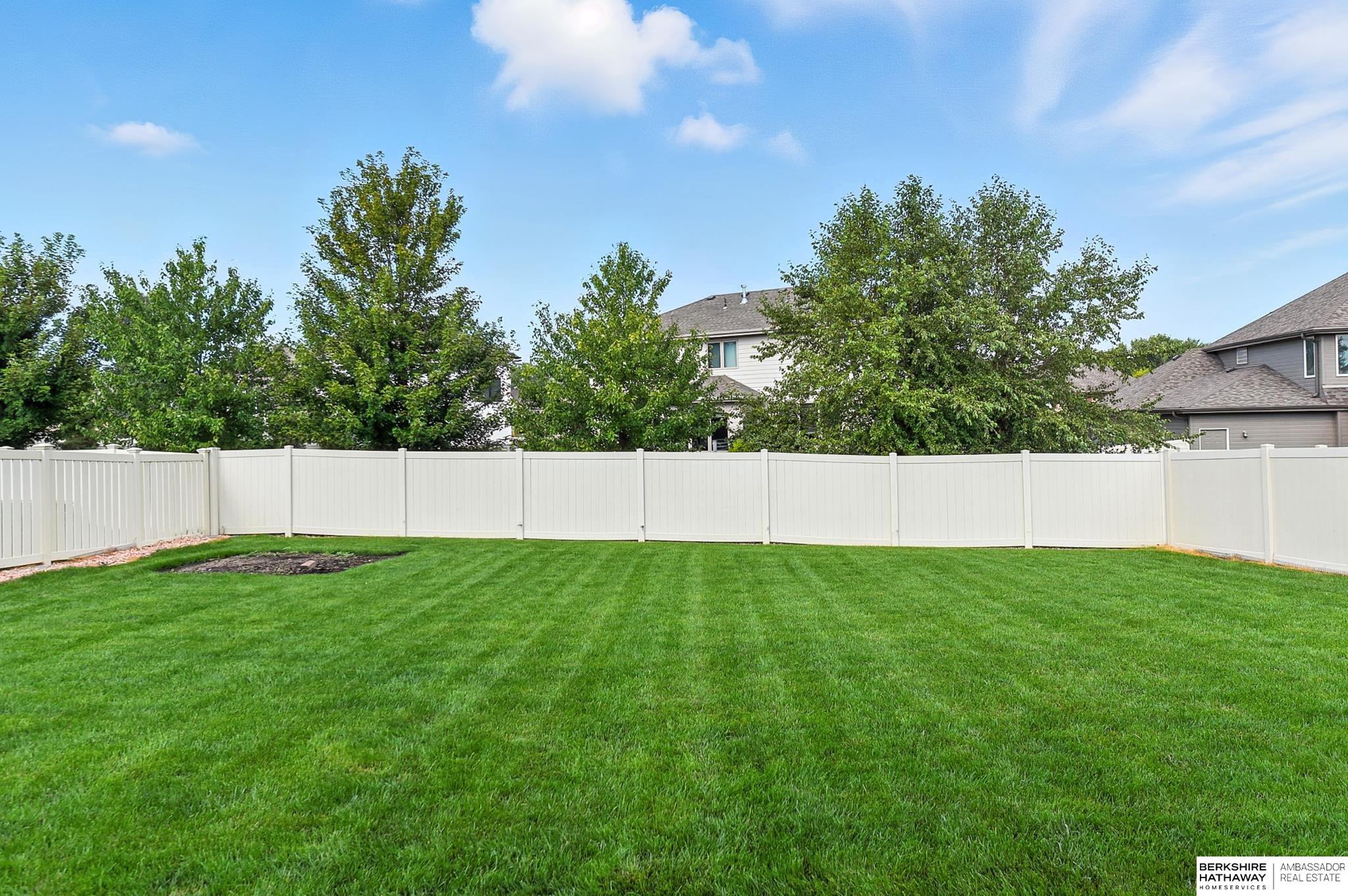 Gretna, Nebraska 68028, United States, 5 Bedrooms Bedrooms, ,3 BathroomsBathrooms,Residential,Active,195222