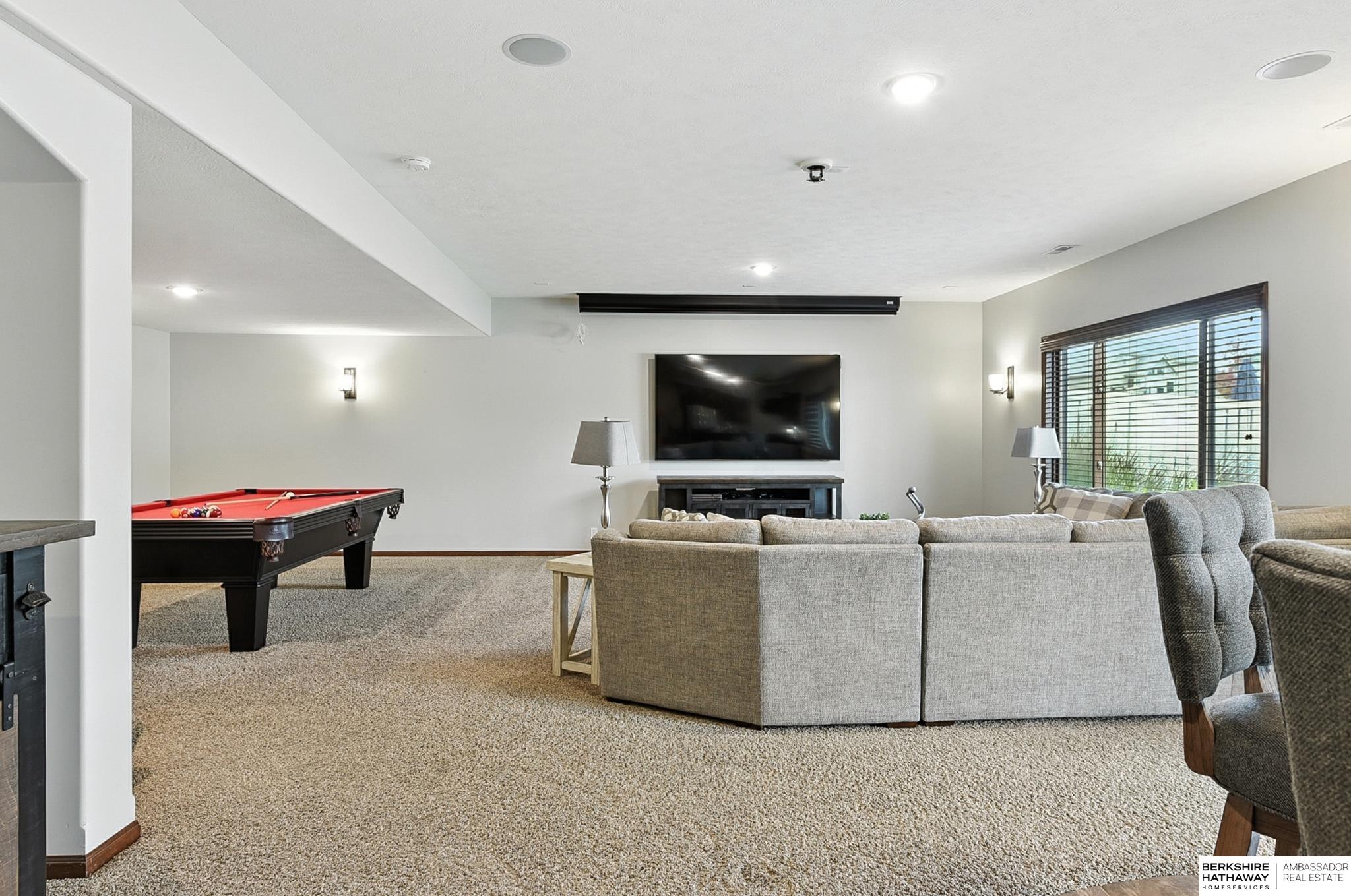 Gretna, Nebraska 68028, United States, 5 Bedrooms Bedrooms, ,3 BathroomsBathrooms,Residential,Active,195222