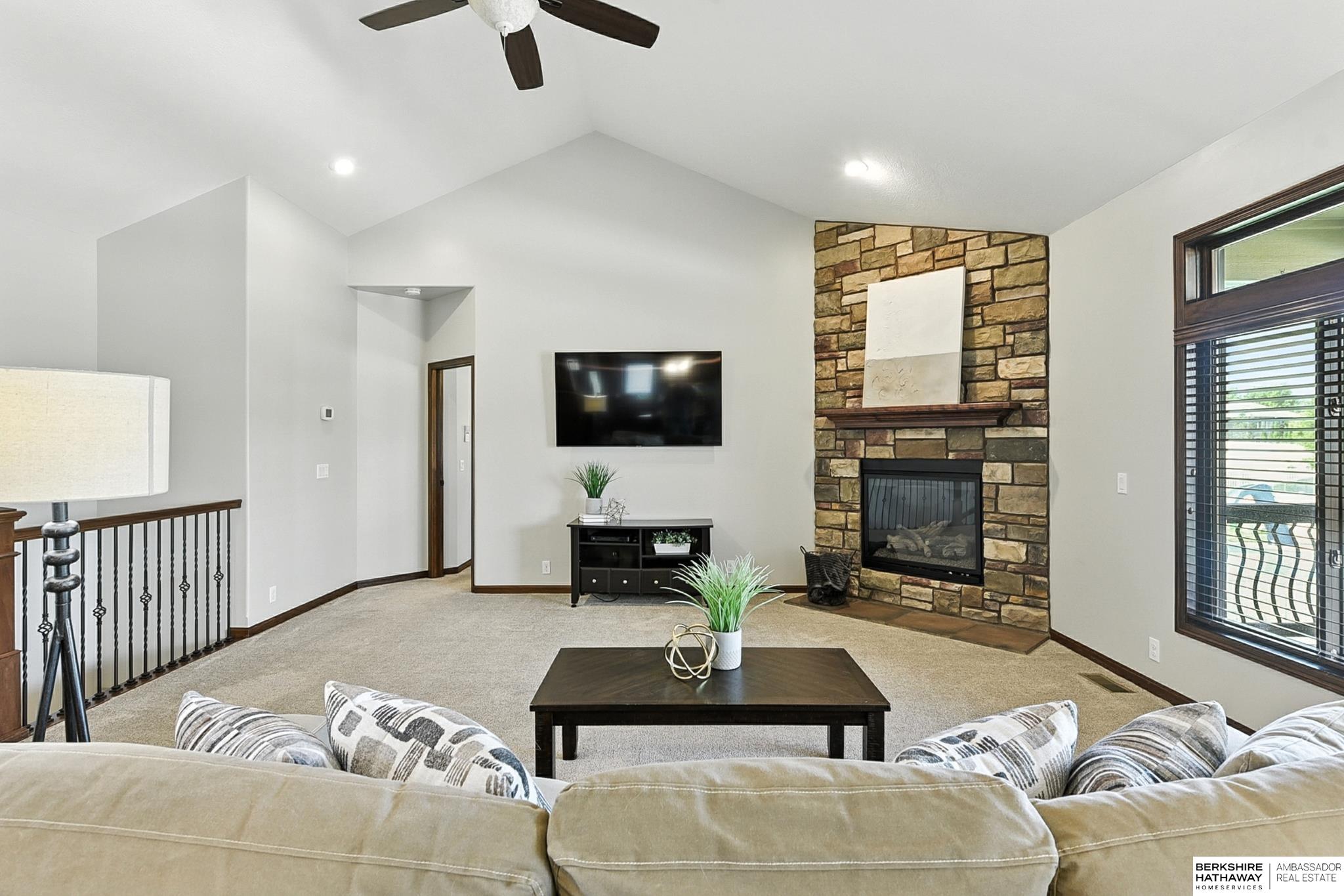 Gretna, Nebraska 68028, United States, 5 Bedrooms Bedrooms, ,3 BathroomsBathrooms,Residential,Active,195222