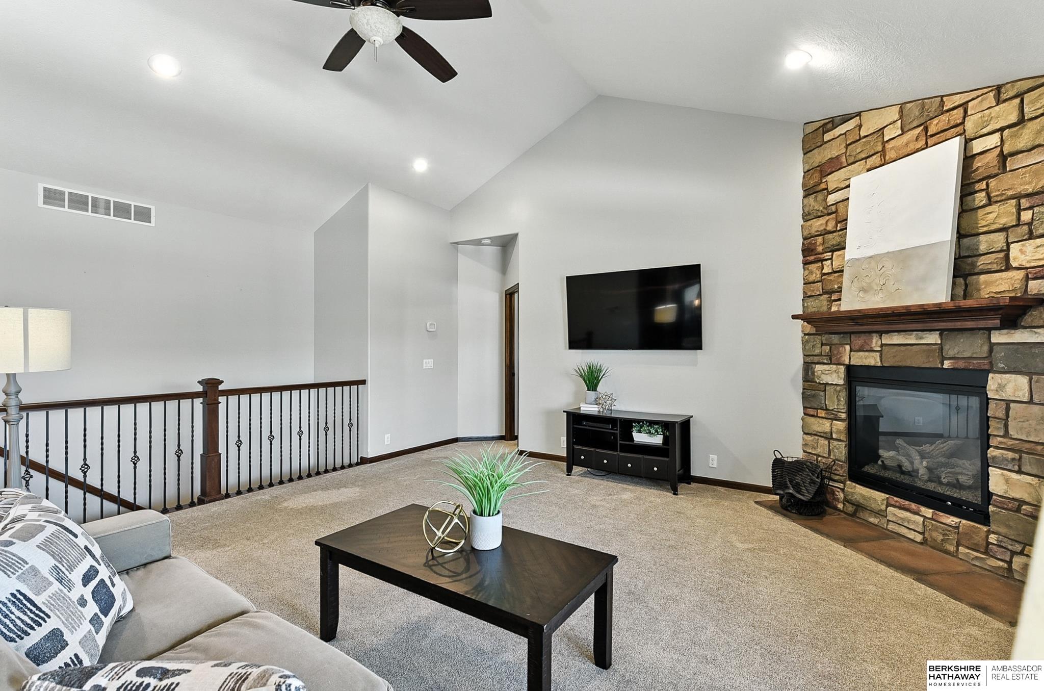 Gretna, Nebraska 68028, United States, 5 Bedrooms Bedrooms, ,3 BathroomsBathrooms,Residential,Active,195222