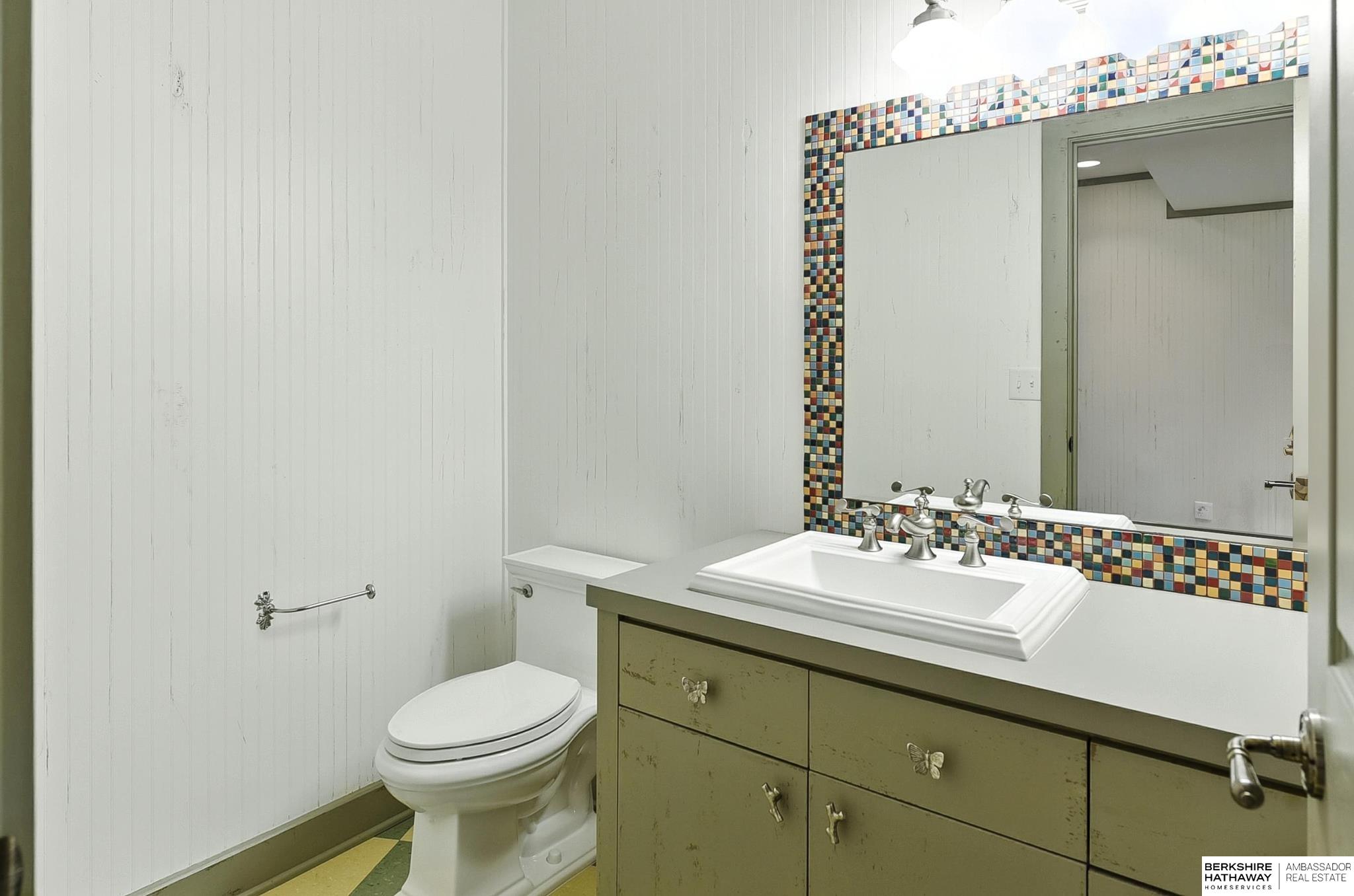 Omaha, Nebraska 68135, United States, 4 Bedrooms Bedrooms, ,3 BathroomsBathrooms,Residential,Active,163843