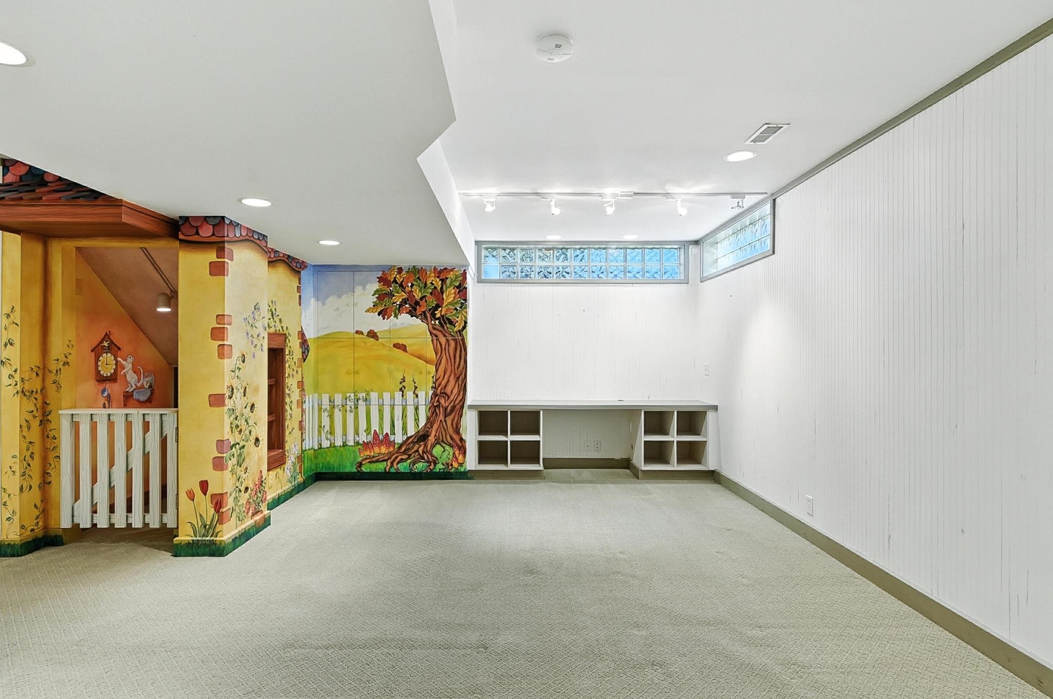 Omaha, Nebraska 68135, United States, 4 Bedrooms Bedrooms, ,3 BathroomsBathrooms,Residential,Active,163843