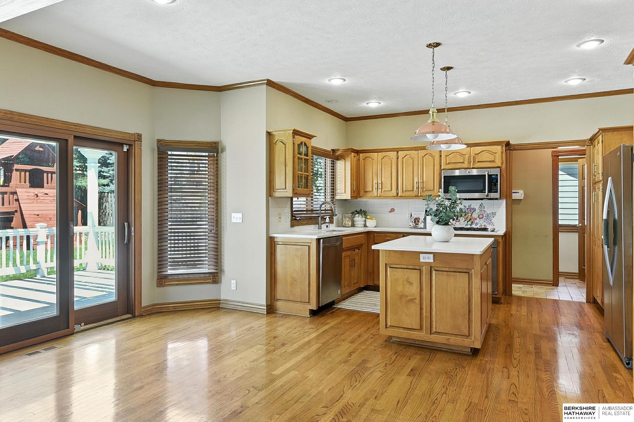 Omaha, Nebraska 68135, United States, 4 Bedrooms Bedrooms, ,3 BathroomsBathrooms,Residential,Active,163843