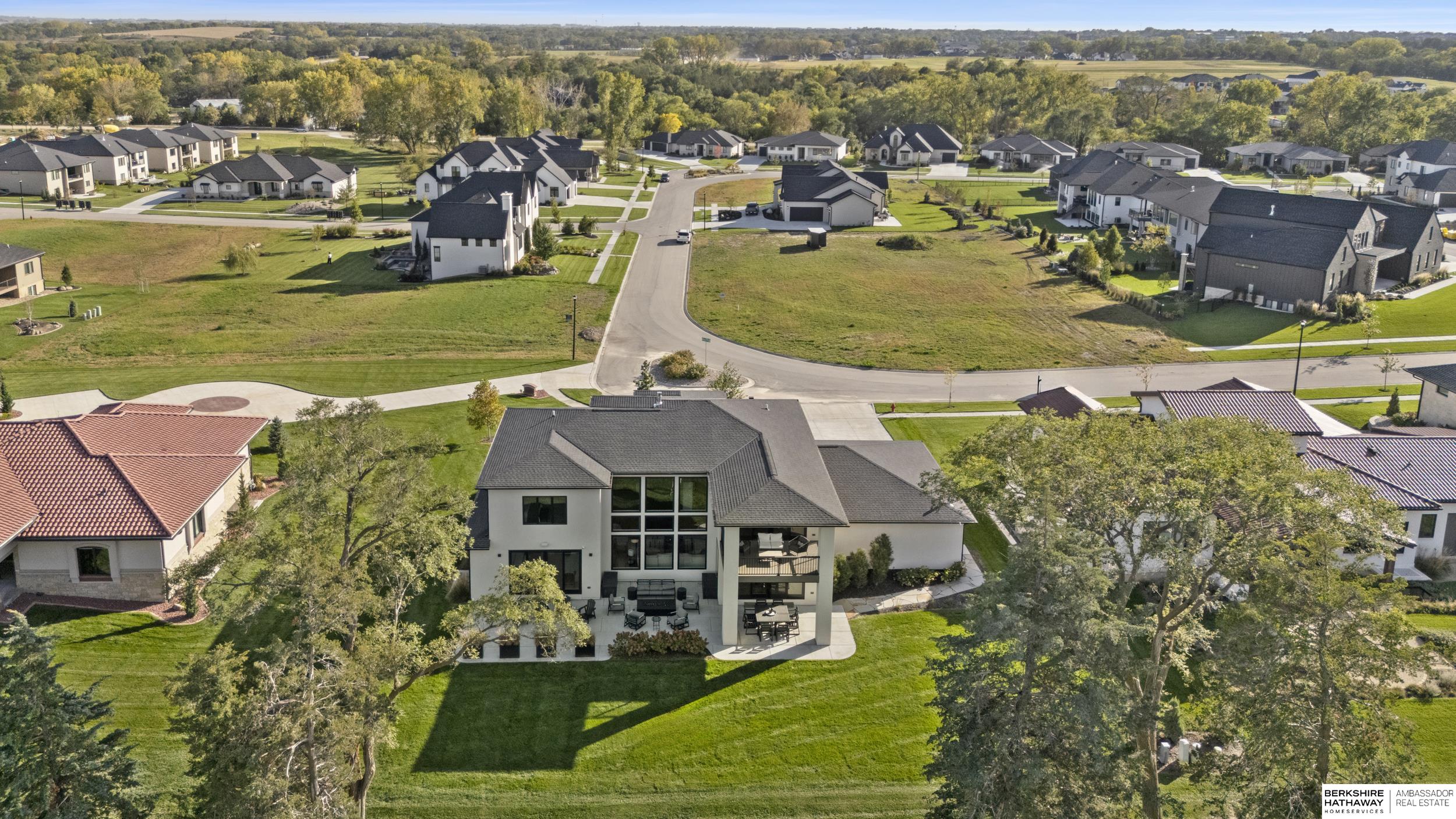 Lincoln, Nebraska 68520, United States, 5 Bedrooms Bedrooms, ,3 BathroomsBathrooms,Residential,Active,227717