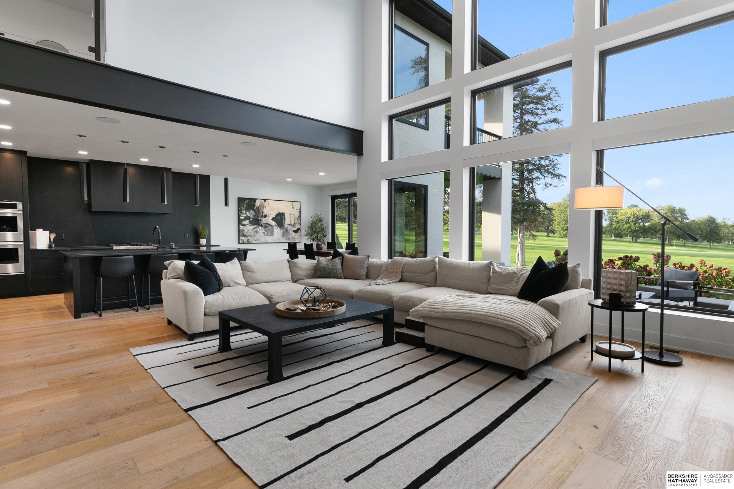 Lincoln, Nebraska 68520, United States, 5 Bedrooms Bedrooms, ,3 BathroomsBathrooms,Residential,Active,227717