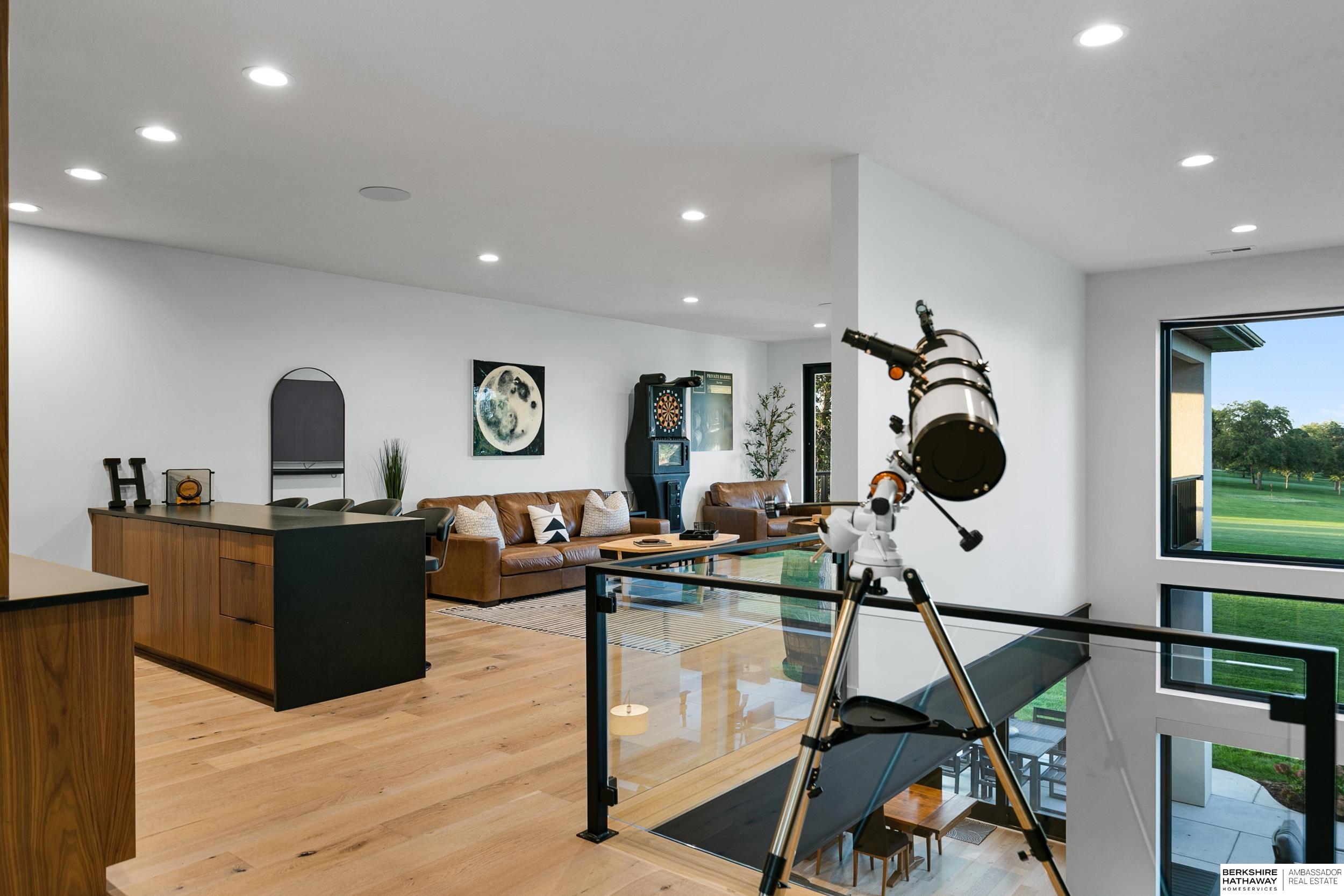 Lincoln, Nebraska 68520, United States, 5 Bedrooms Bedrooms, ,3 BathroomsBathrooms,Residential,Active,227717