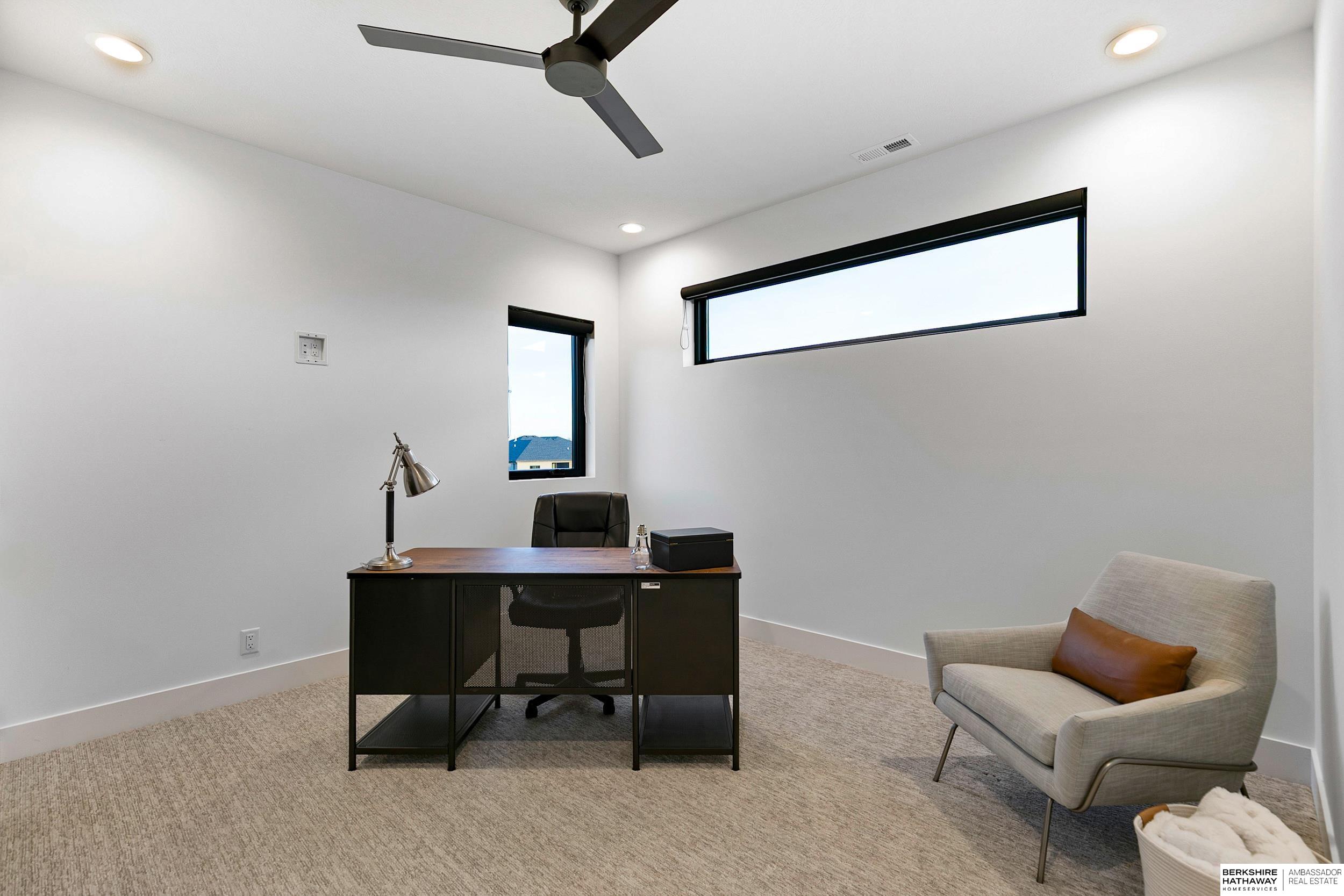 Lincoln, Nebraska 68520, United States, 5 Bedrooms Bedrooms, ,3 BathroomsBathrooms,Residential,Active,227717