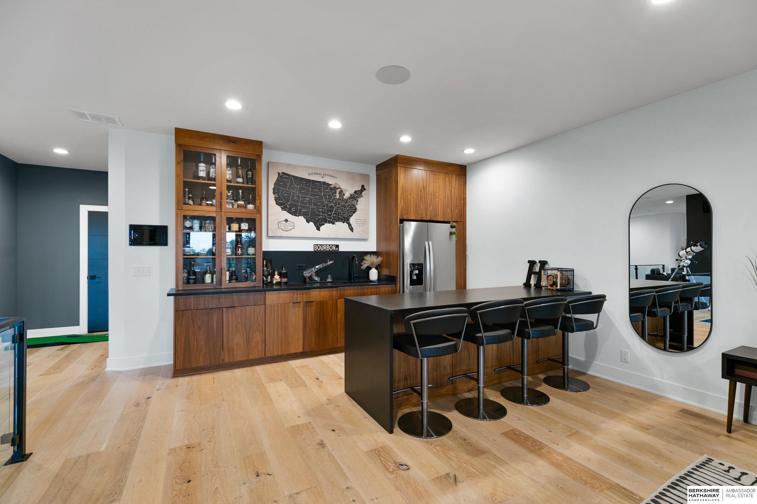 Lincoln, Nebraska 68520, United States, 5 Bedrooms Bedrooms, ,3 BathroomsBathrooms,Residential,Active,227717