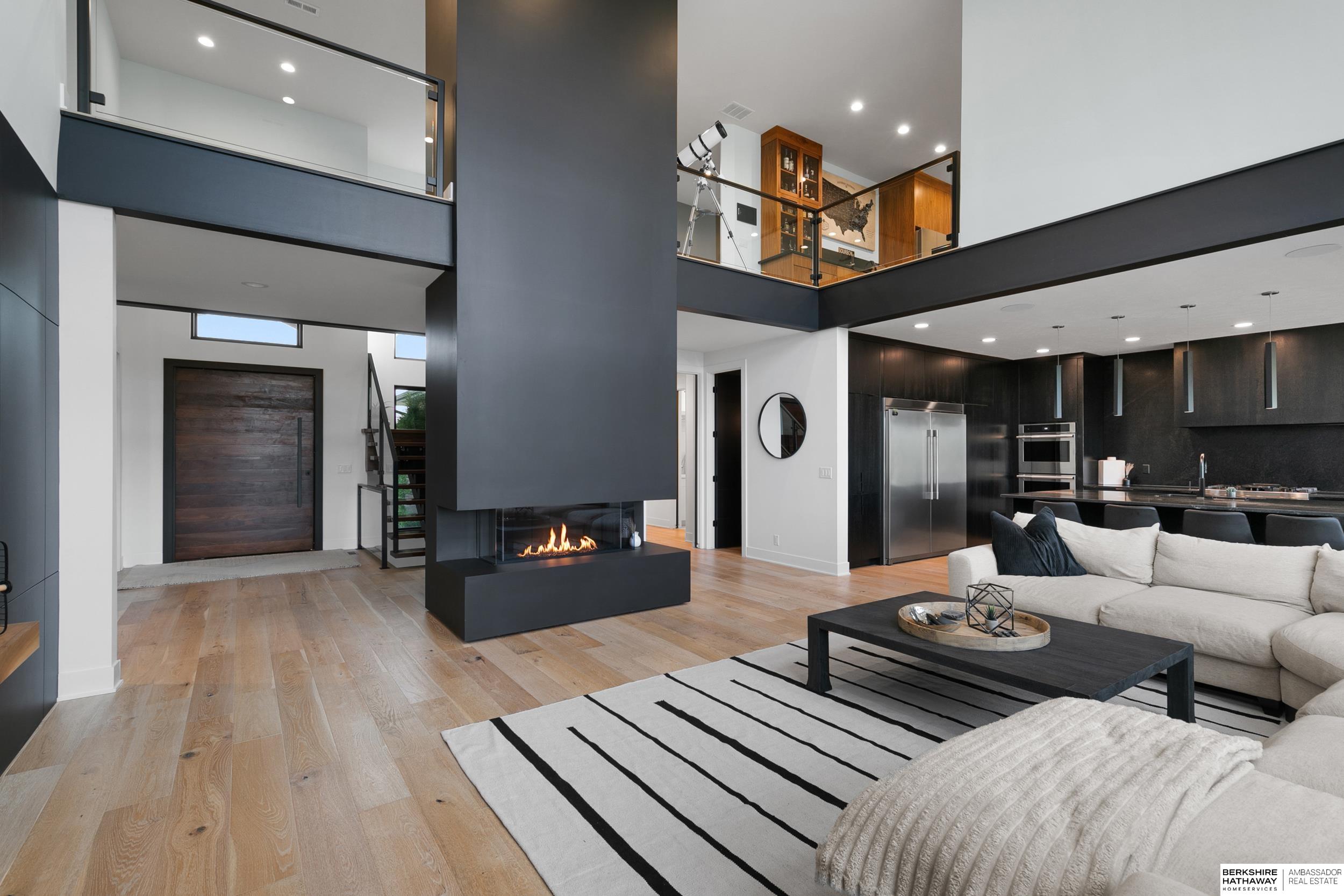 Lincoln, Nebraska 68520, United States, 5 Bedrooms Bedrooms, ,3 BathroomsBathrooms,Residential,Active,227717