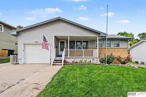 Photo of 9142 Manderson Street, Omaha, NE 68134 (MLS # 22621529)
