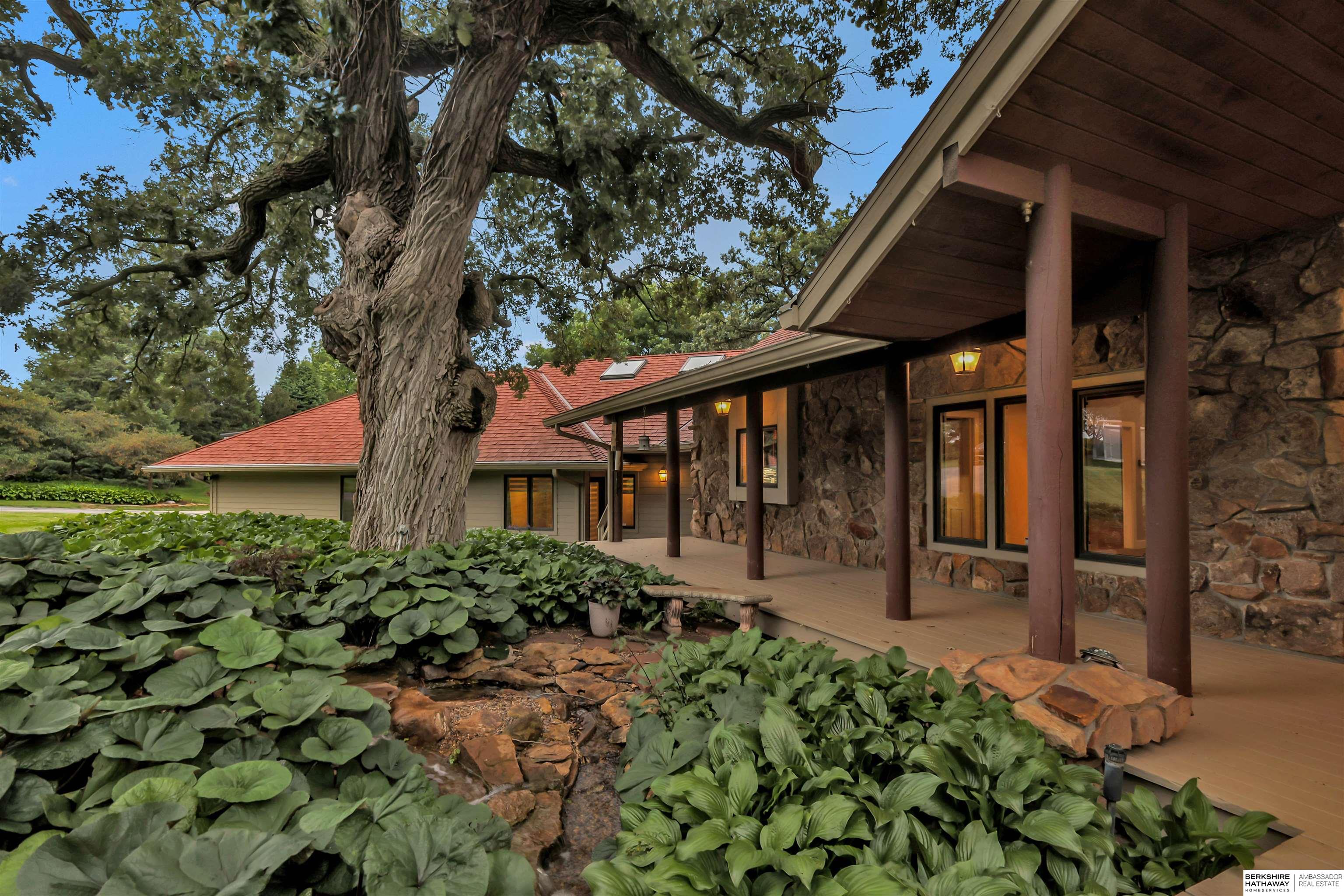 Valley, Nebraska 68064, United States, 4 Bedrooms Bedrooms, ,4 BathroomsBathrooms,Residential,Active,201962