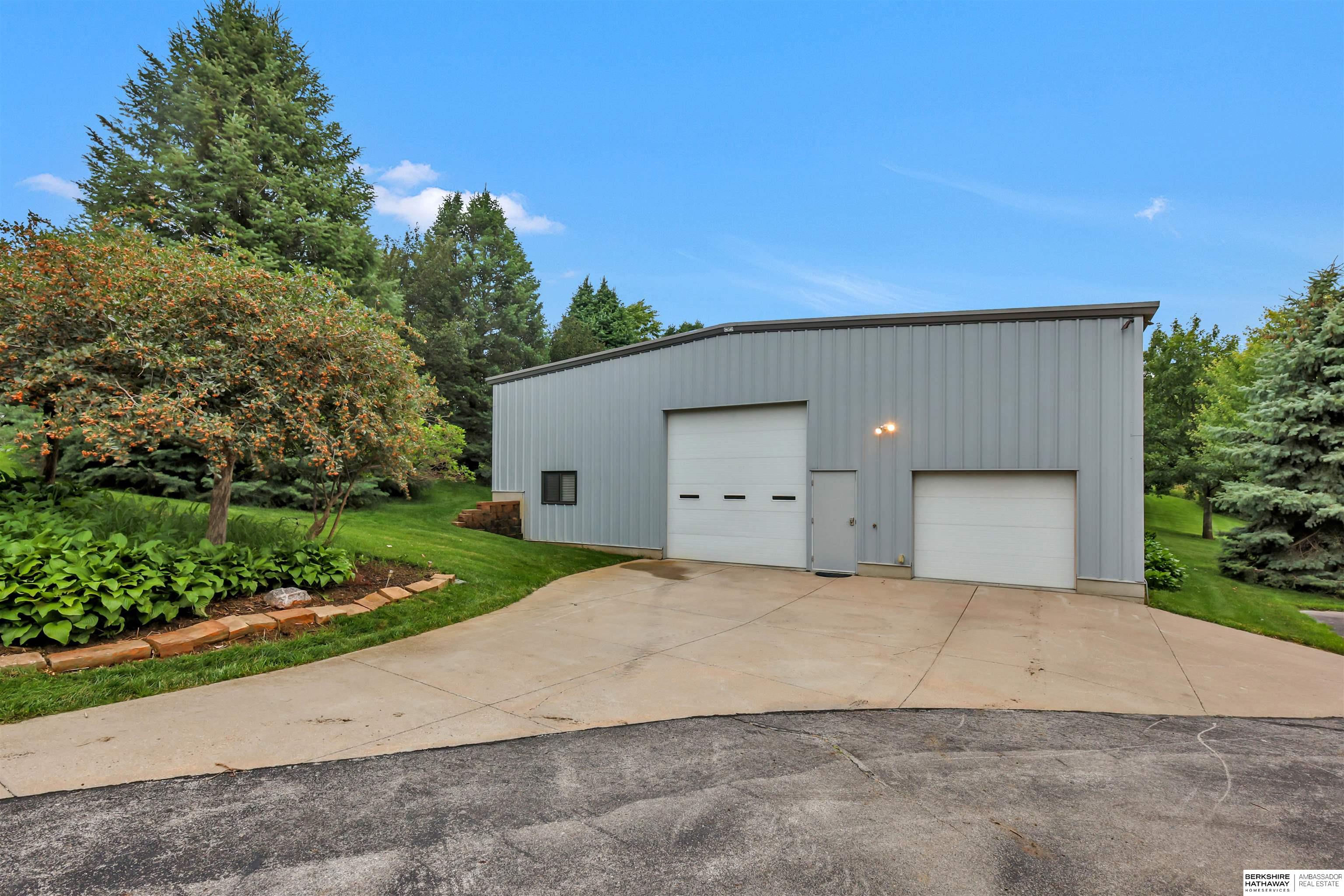 Valley, Nebraska 68064, United States, 4 Bedrooms Bedrooms, ,4 BathroomsBathrooms,Residential,Active,201962