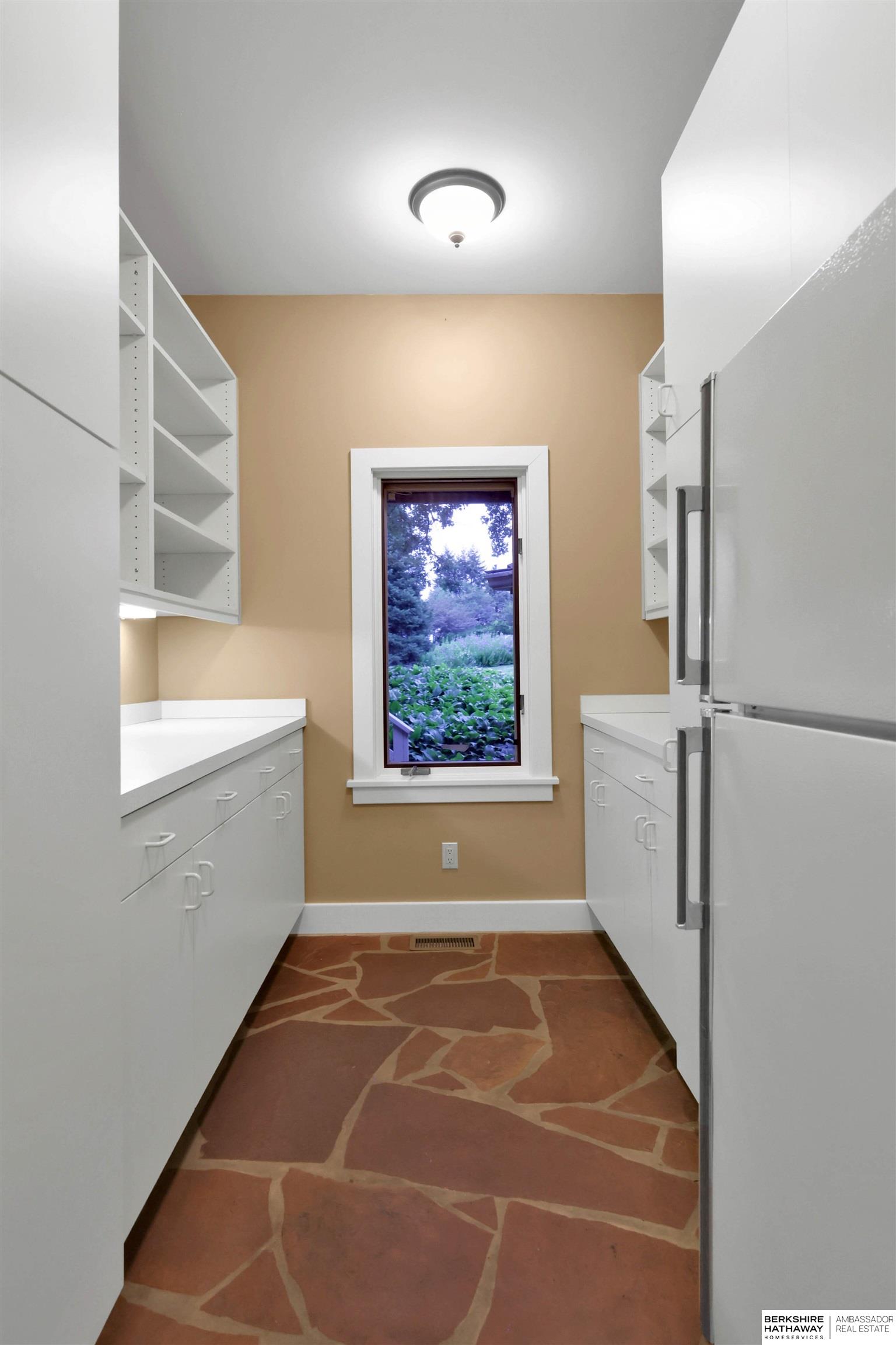 Valley, Nebraska 68064, United States, 4 Bedrooms Bedrooms, ,4 BathroomsBathrooms,Residential,Active,201962