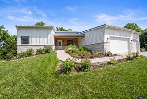 Photo of 8440 Raven Drive, Louisville, NE 68037 (MLS # 22607655)