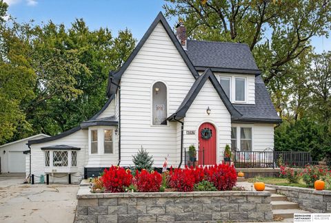 Photo of 7826 Military Avenue, Omaha, NE 68134 (MLS # 22530882) Photo of 7826 Military Avenue, Omaha, NE 68134 (MLS # 22530882)