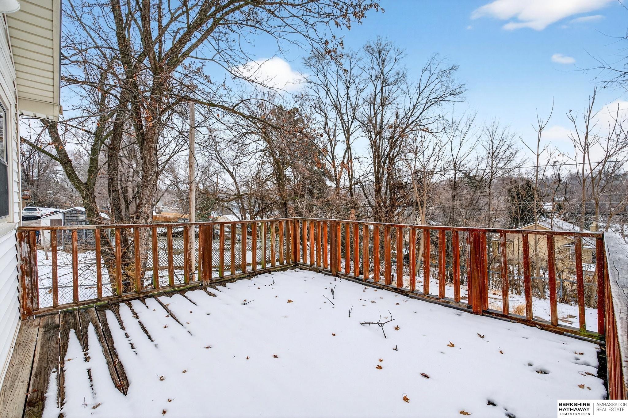 Omaha, Nebraska 68117, United States, 2 Bedrooms Bedrooms, ,2 BathroomsBathrooms,Residential,Pending,253039