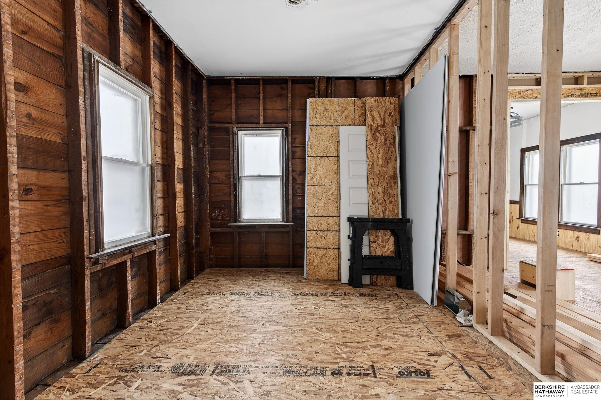 Omaha, Nebraska 68117, United States, 2 Bedrooms Bedrooms, ,2 BathroomsBathrooms,Residential,Pending,253039