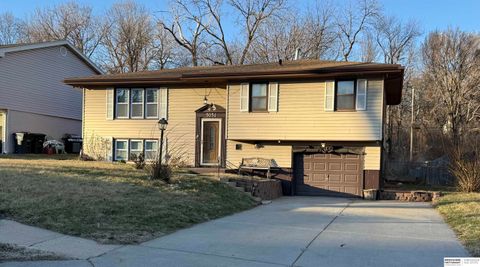 Photo of 5052 Arcadia Avenue, Omaha, NE 68104 (MLS # 22606389)