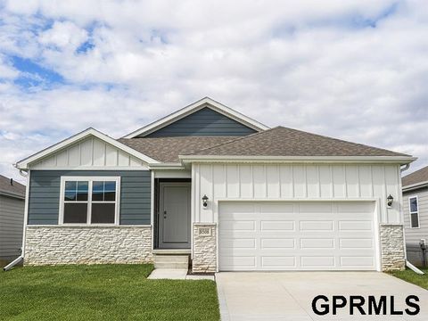 Photo of 20553 Swallowtail Street, Gretna, NE 68028 (MLS # 22527516)