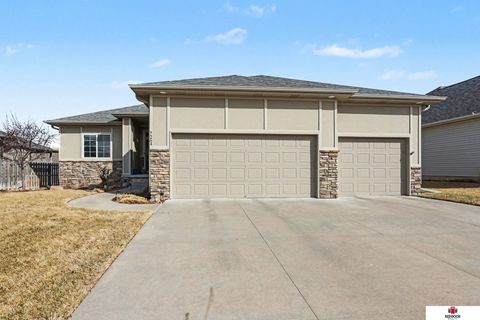 Photo of 7264 Rachel Road, Lincoln, NE 68516 (MLS # 22604024)