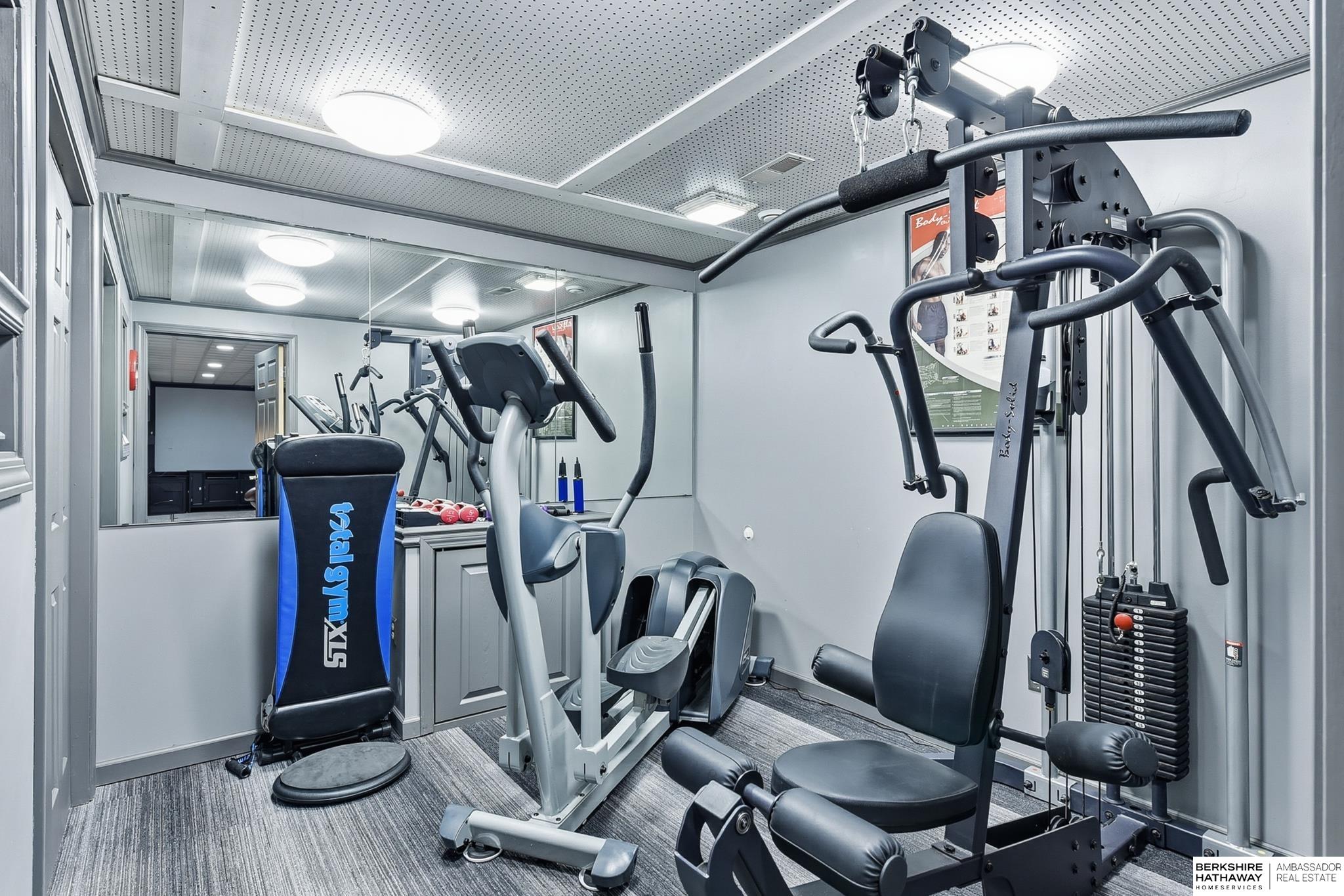 Omaha, Nebraska 68116, United States, 4 Bedrooms Bedrooms, ,3 BathroomsBathrooms,Residential,Active,245427