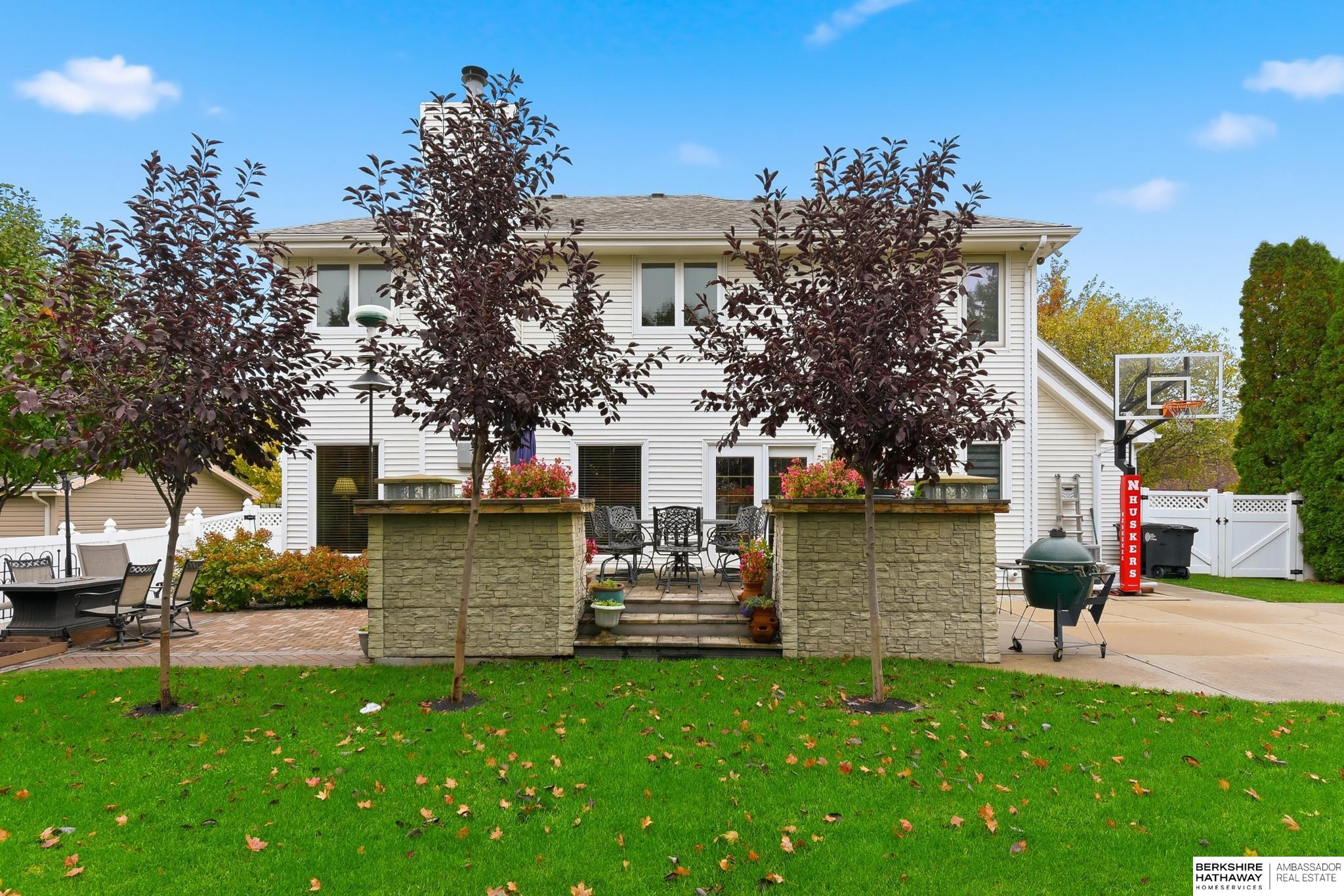 Omaha, Nebraska 68116, United States, 4 Bedrooms Bedrooms, ,3 BathroomsBathrooms,Residential,Active,245427