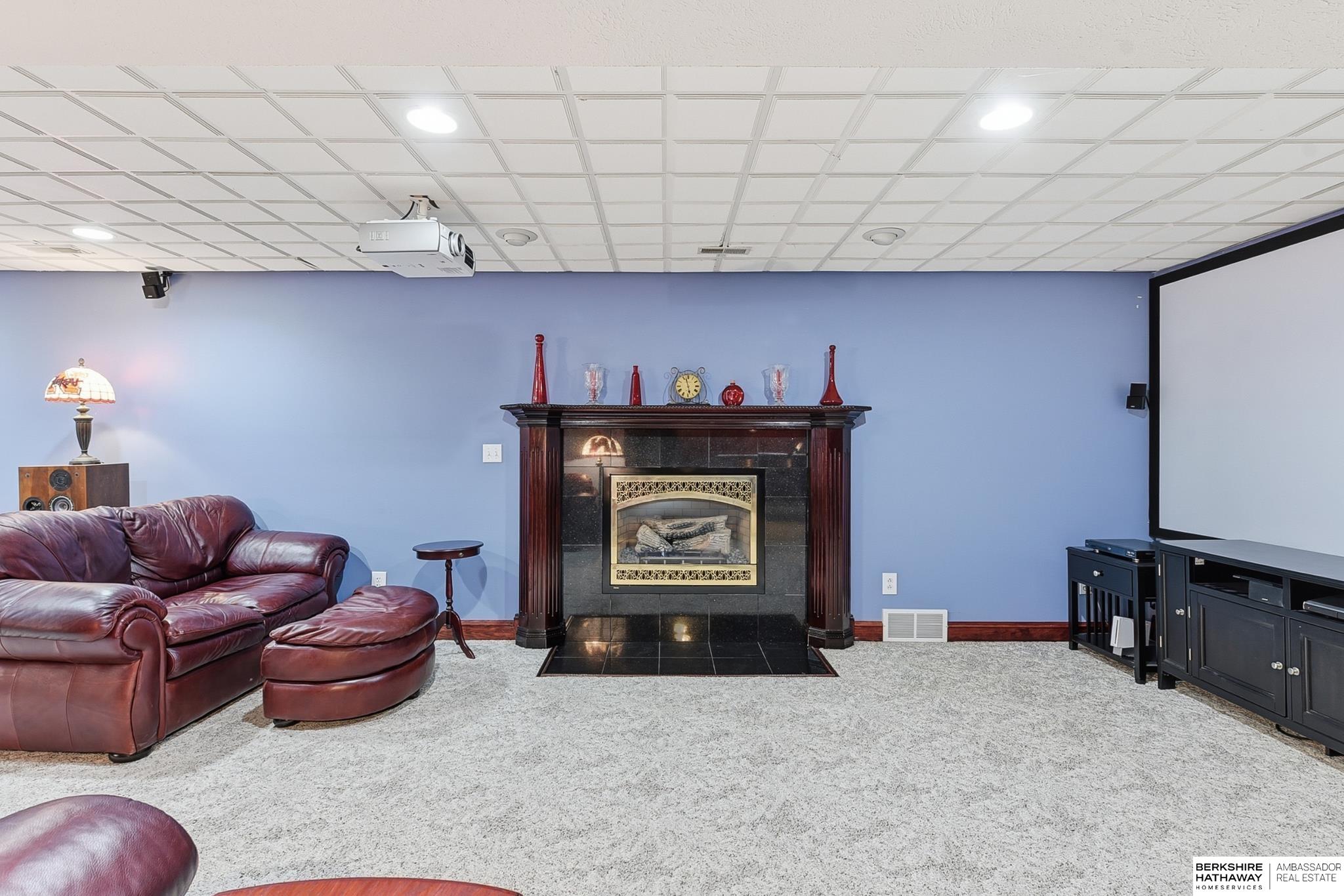 Omaha, Nebraska 68116, United States, 4 Bedrooms Bedrooms, ,3 BathroomsBathrooms,Residential,Active,245427