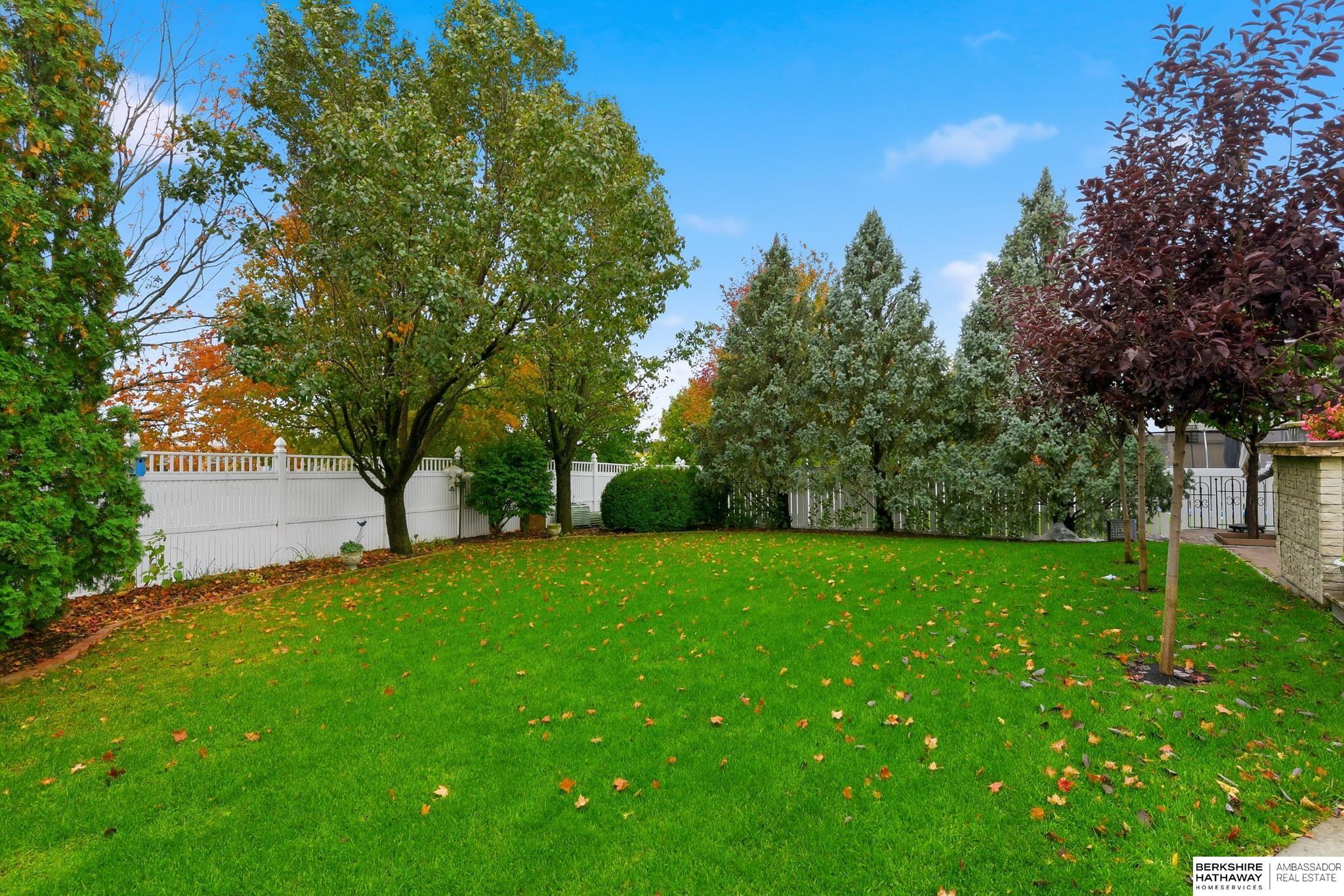 Omaha, Nebraska 68116, United States, 4 Bedrooms Bedrooms, ,3 BathroomsBathrooms,Residential,Active,245427