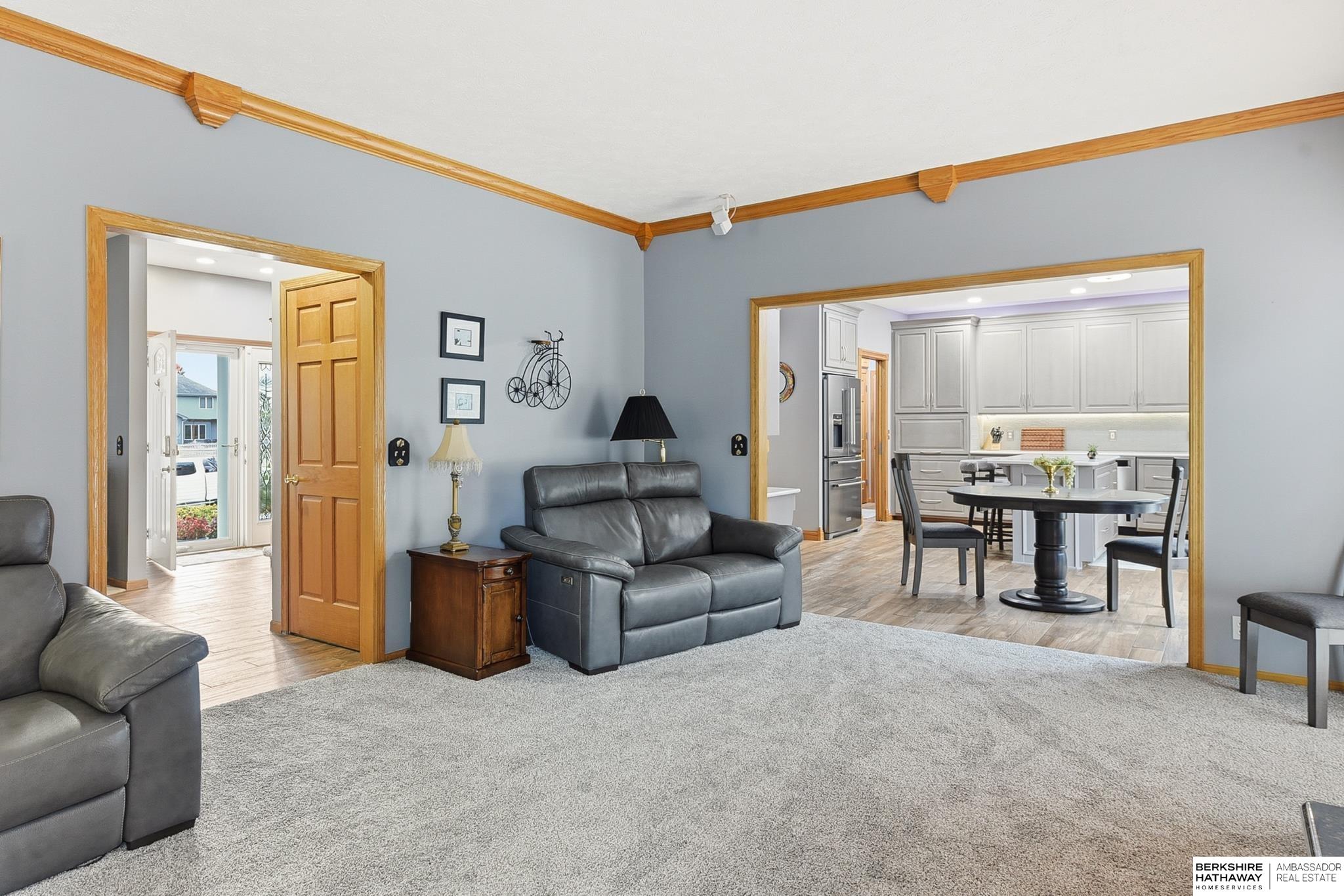 Omaha, Nebraska 68116, United States, 4 Bedrooms Bedrooms, ,3 BathroomsBathrooms,Residential,Active,245427