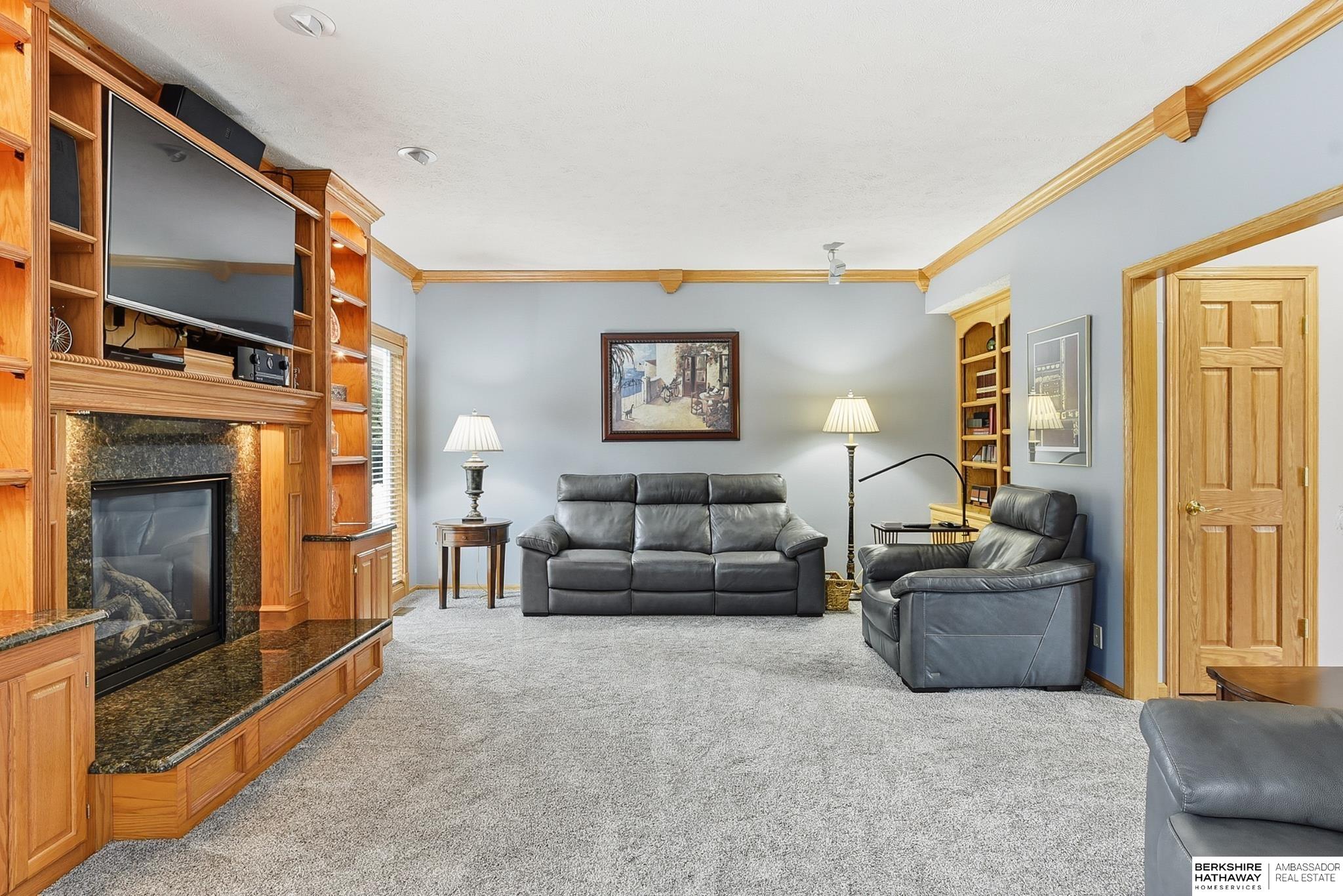 Omaha, Nebraska 68116, United States, 4 Bedrooms Bedrooms, ,3 BathroomsBathrooms,Residential,Active,245427