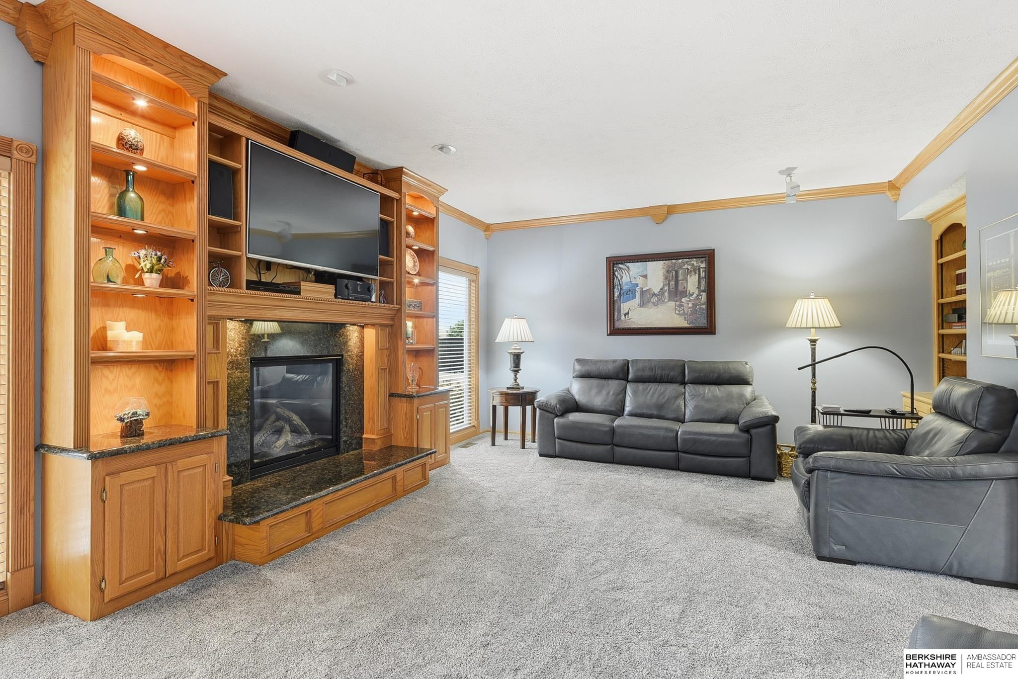 Omaha, Nebraska 68116, United States, 4 Bedrooms Bedrooms, ,3 BathroomsBathrooms,Residential,Active,245427