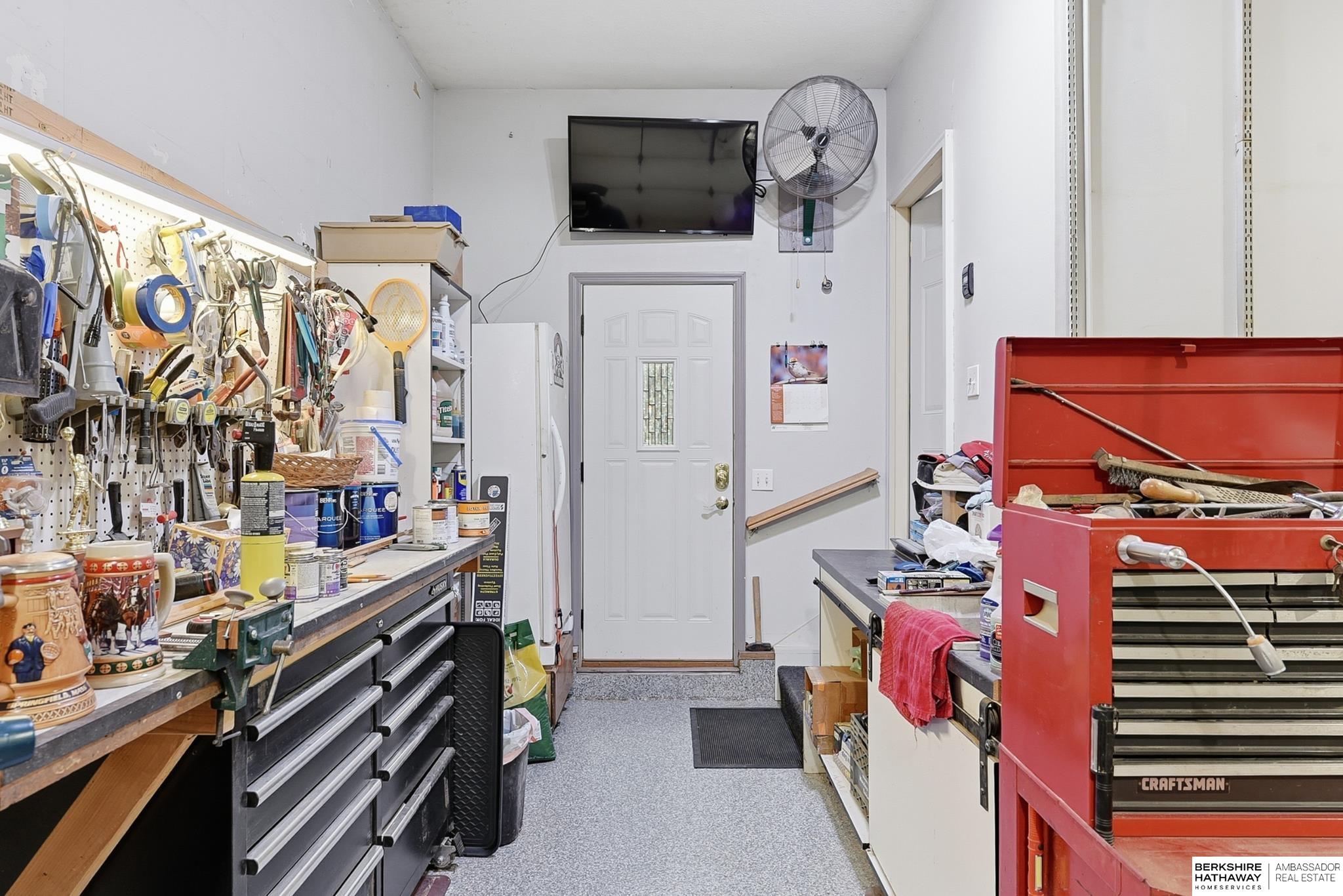 Omaha, Nebraska 68116, United States, 4 Bedrooms Bedrooms, ,3 BathroomsBathrooms,Residential,Active,245427