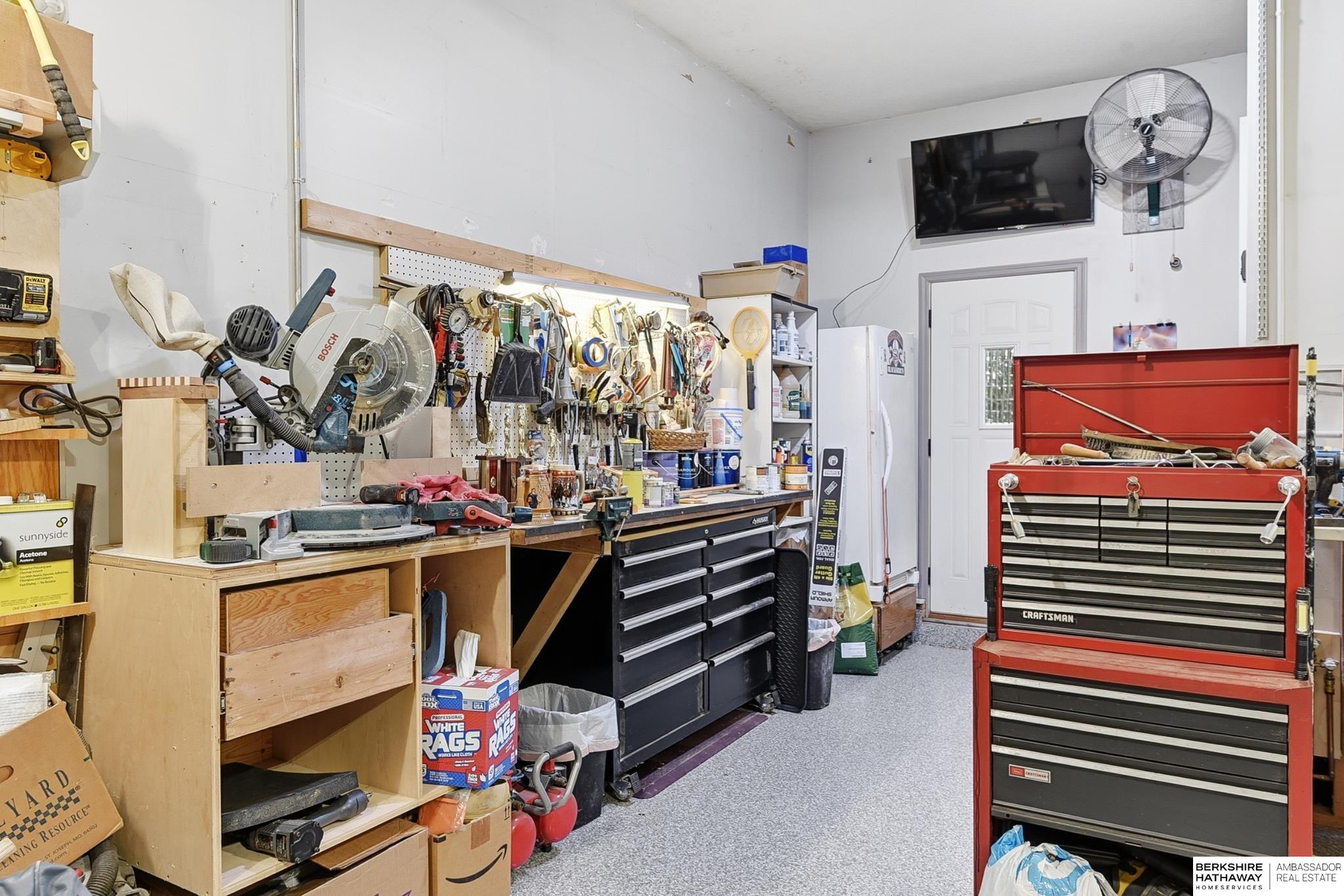 Omaha, Nebraska 68116, United States, 4 Bedrooms Bedrooms, ,3 BathroomsBathrooms,Residential,Active,245427