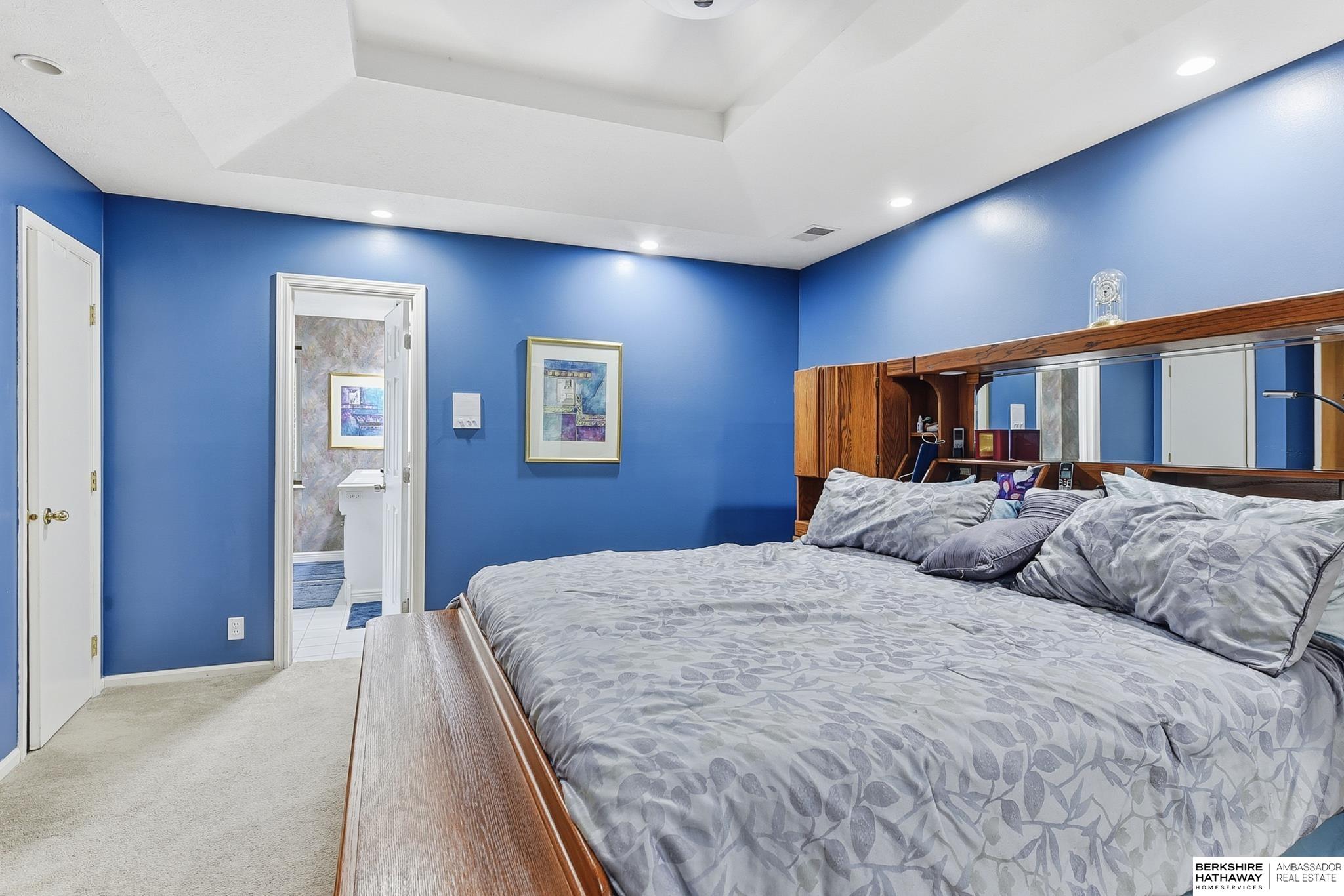 Omaha, Nebraska 68116, United States, 4 Bedrooms Bedrooms, ,3 BathroomsBathrooms,Residential,Active,245427