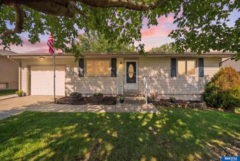 Photo of 1539 SW 13 Street, Lincoln, NE 68522 (MLS # 22624158)