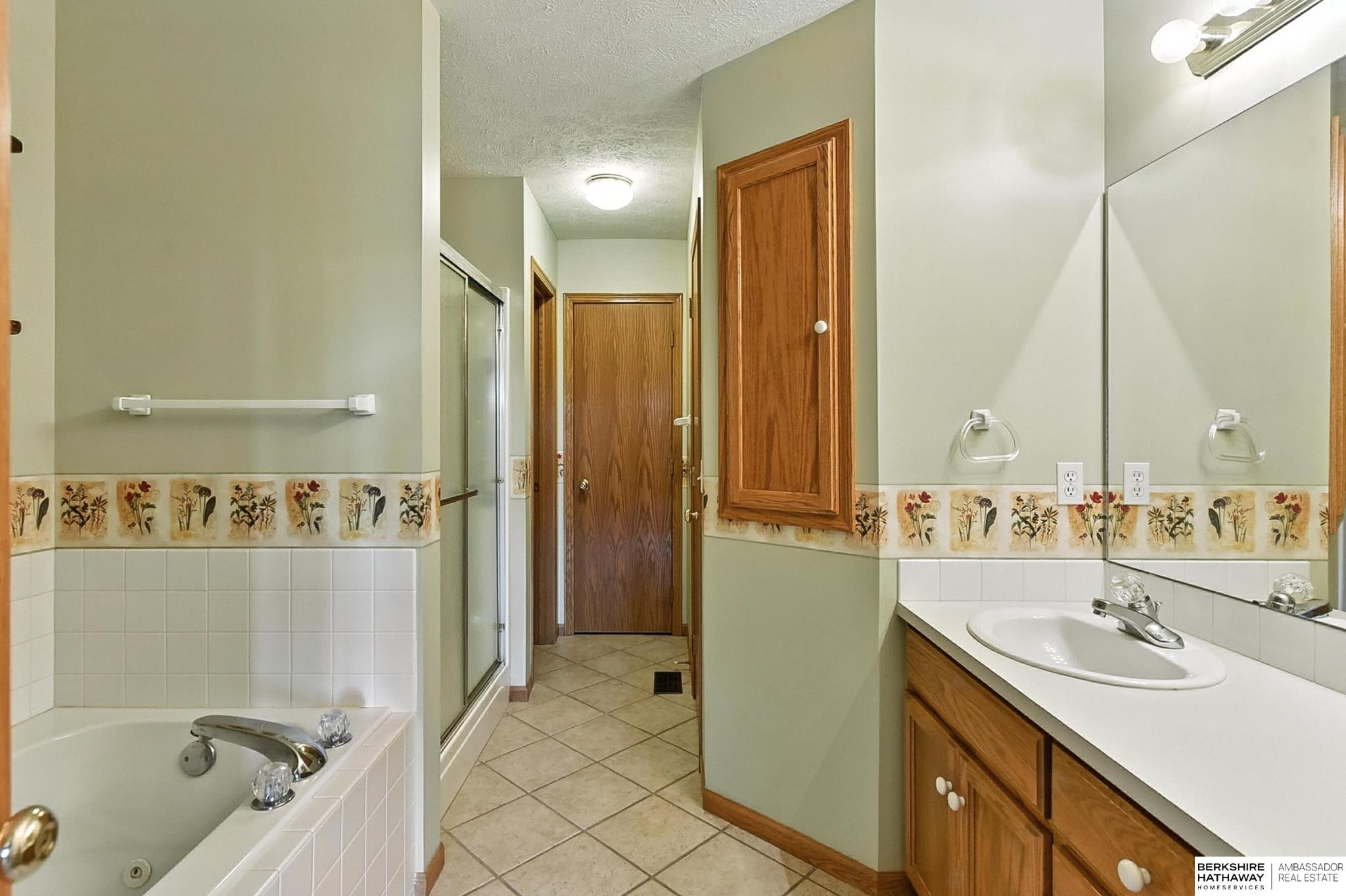 Papillion, Nebraska 68133, United States, 2 Bedrooms Bedrooms, ,2 BathroomsBathrooms,Residential,Active,153714