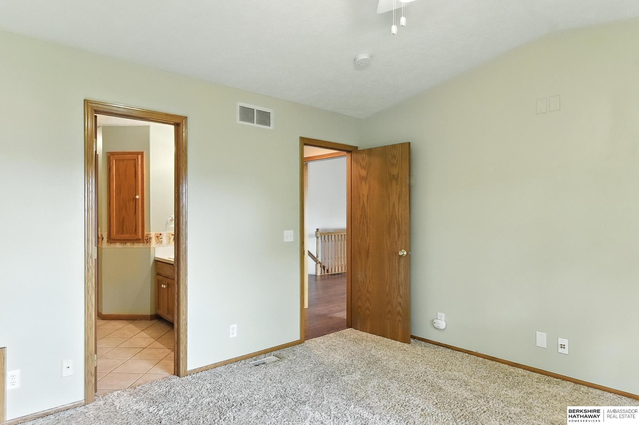 Papillion, Nebraska 68133, United States, 2 Bedrooms Bedrooms, ,2 BathroomsBathrooms,Residential,Active,153714