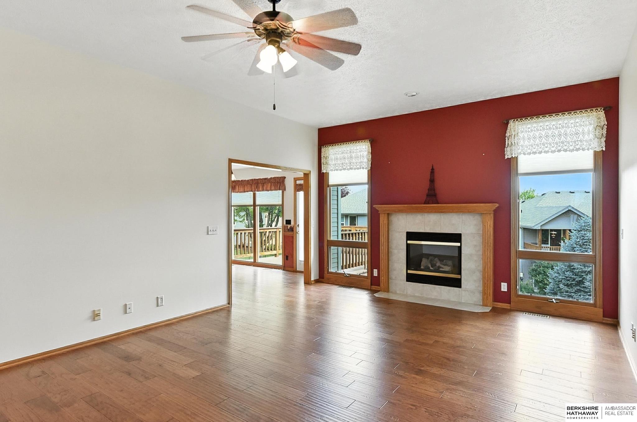 Papillion, Nebraska 68133, United States, 2 Bedrooms Bedrooms, ,2 BathroomsBathrooms,Residential,Active,153714