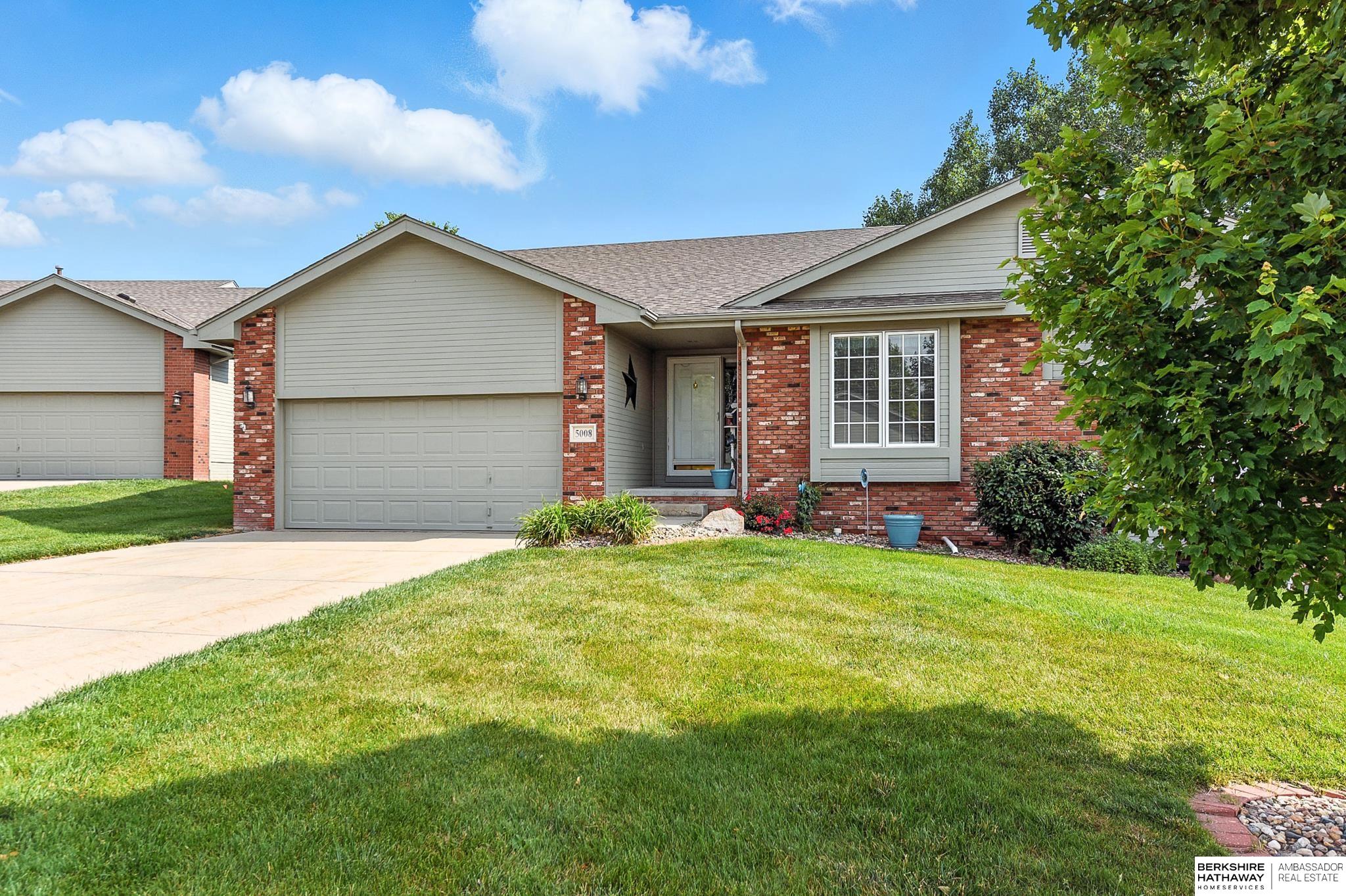 Papillion, Nebraska 68133, United States, 2 Bedrooms Bedrooms, ,2 BathroomsBathrooms,Residential,Active,153714