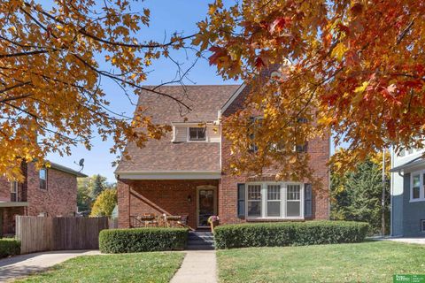 Photo of 320 S 49 Avenue, Omaha, NE 68132 (MLS # 22531206)