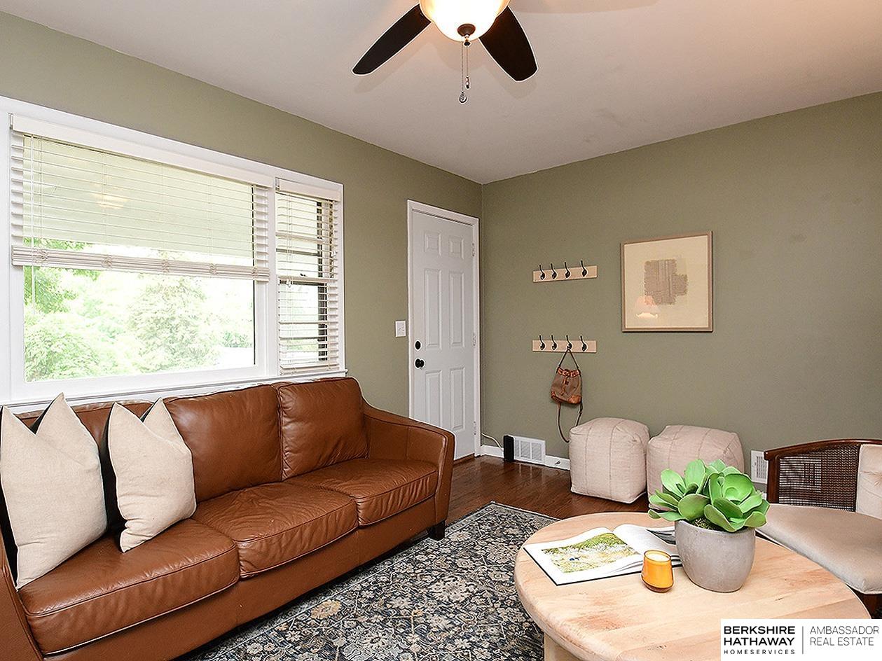 Omaha, Nebraska 68104, United States, 3 Bedrooms Bedrooms, ,1 BathroomBathrooms,Residential,Pending,146970