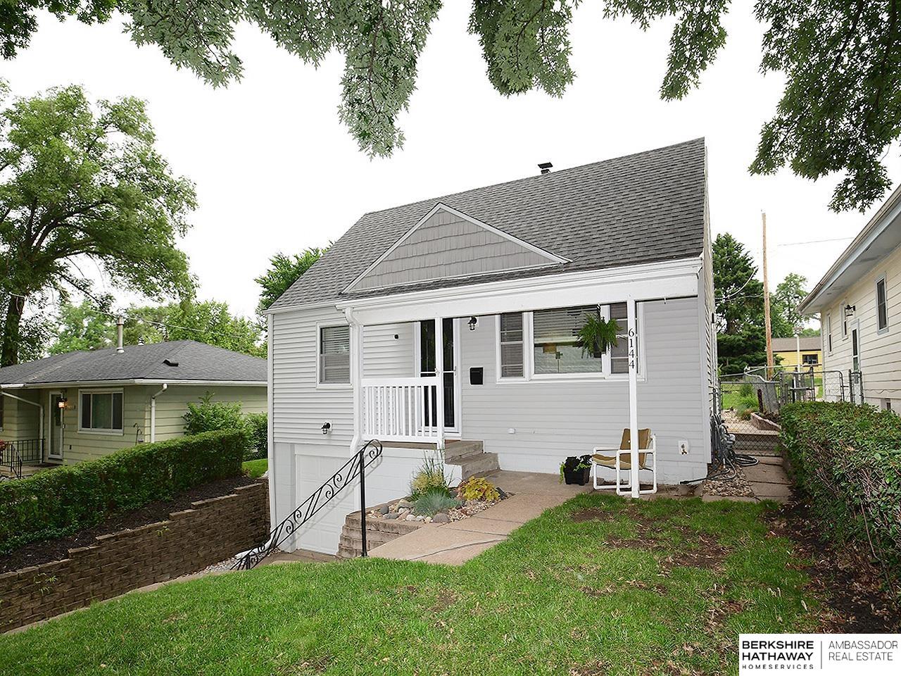 Omaha, Nebraska 68104, United States, 3 Bedrooms Bedrooms, ,1 BathroomBathrooms,Residential,Pending,146970